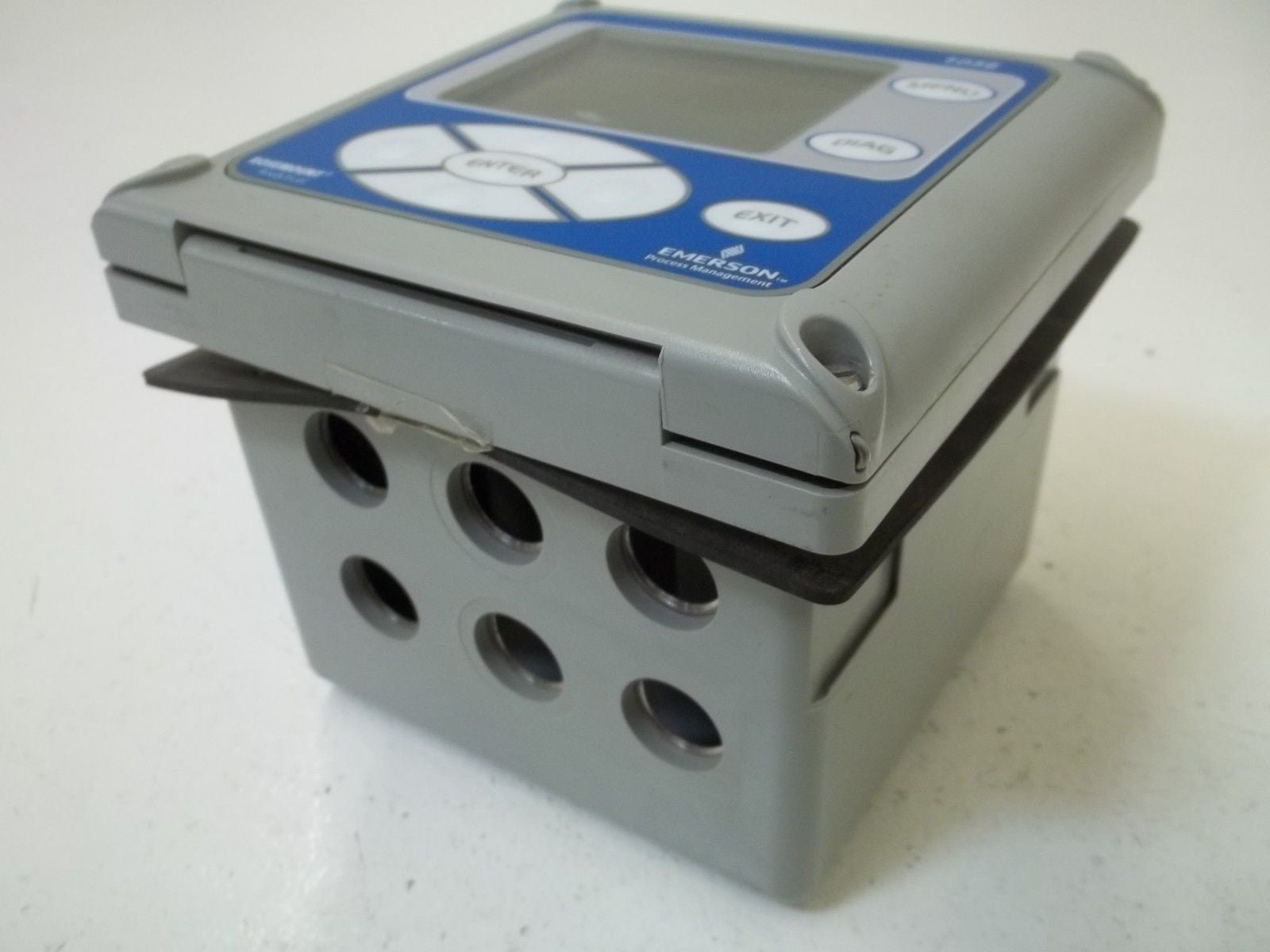 ROSEMOUNT 1056-01-22-31-AN ANALYTICAL CONTROLLER *USED*
