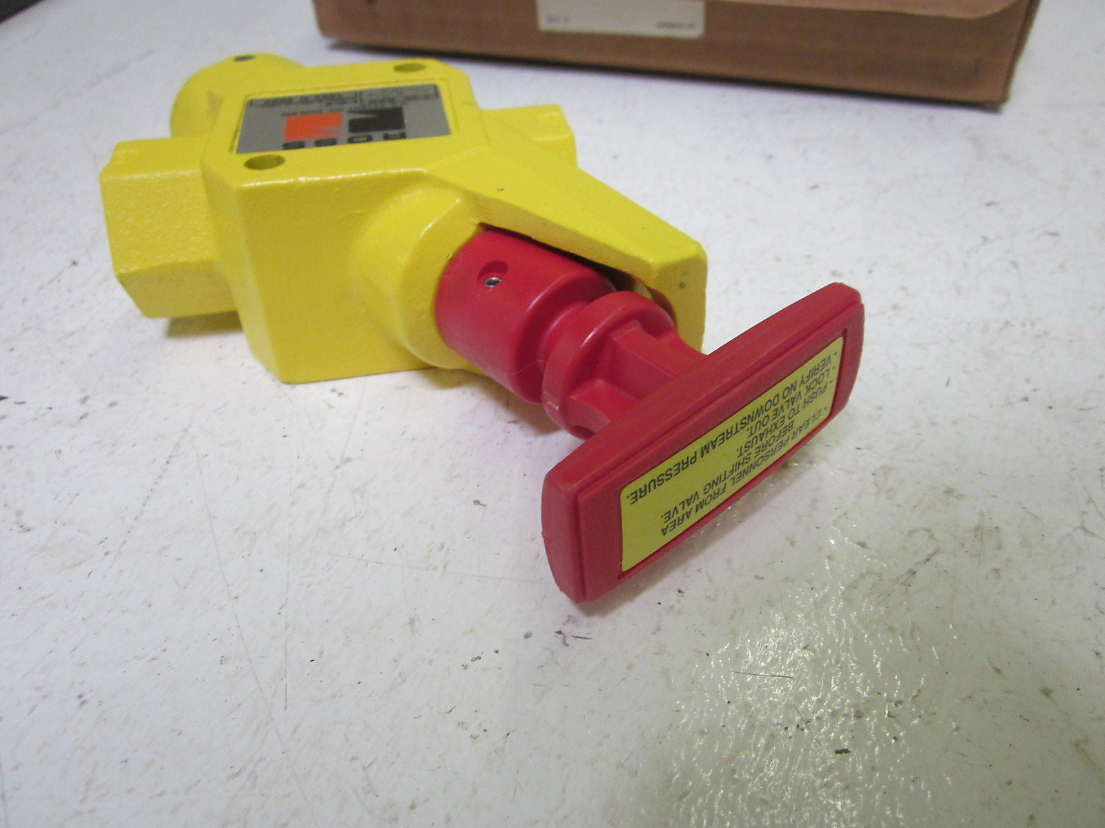 ROSS 1523C4002 LOCKOUT EXHAUST SHUT OFF VALVE *NEW IN BOX*