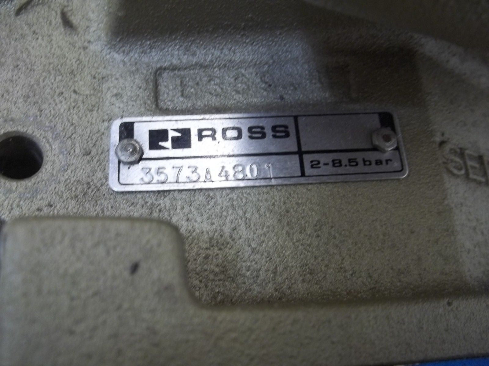 ROSS 3573A4801 DUAL VALE DRIVE *USED*