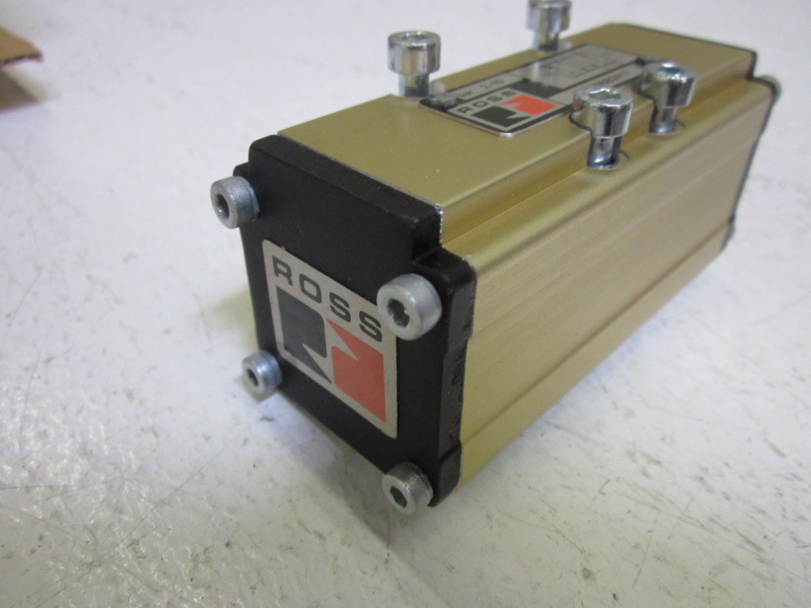 ROSS W60566B2417 *NEW IN BOX*