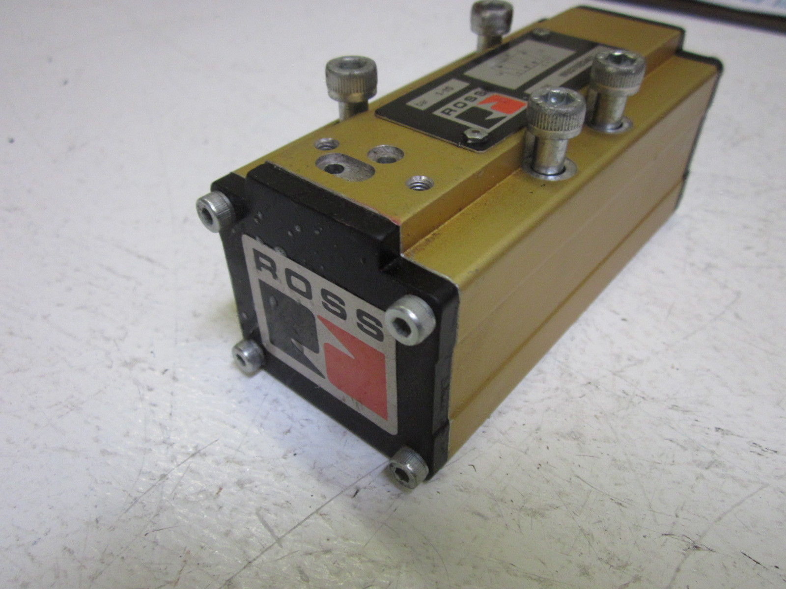 ROSS W6076B3401 *USED*