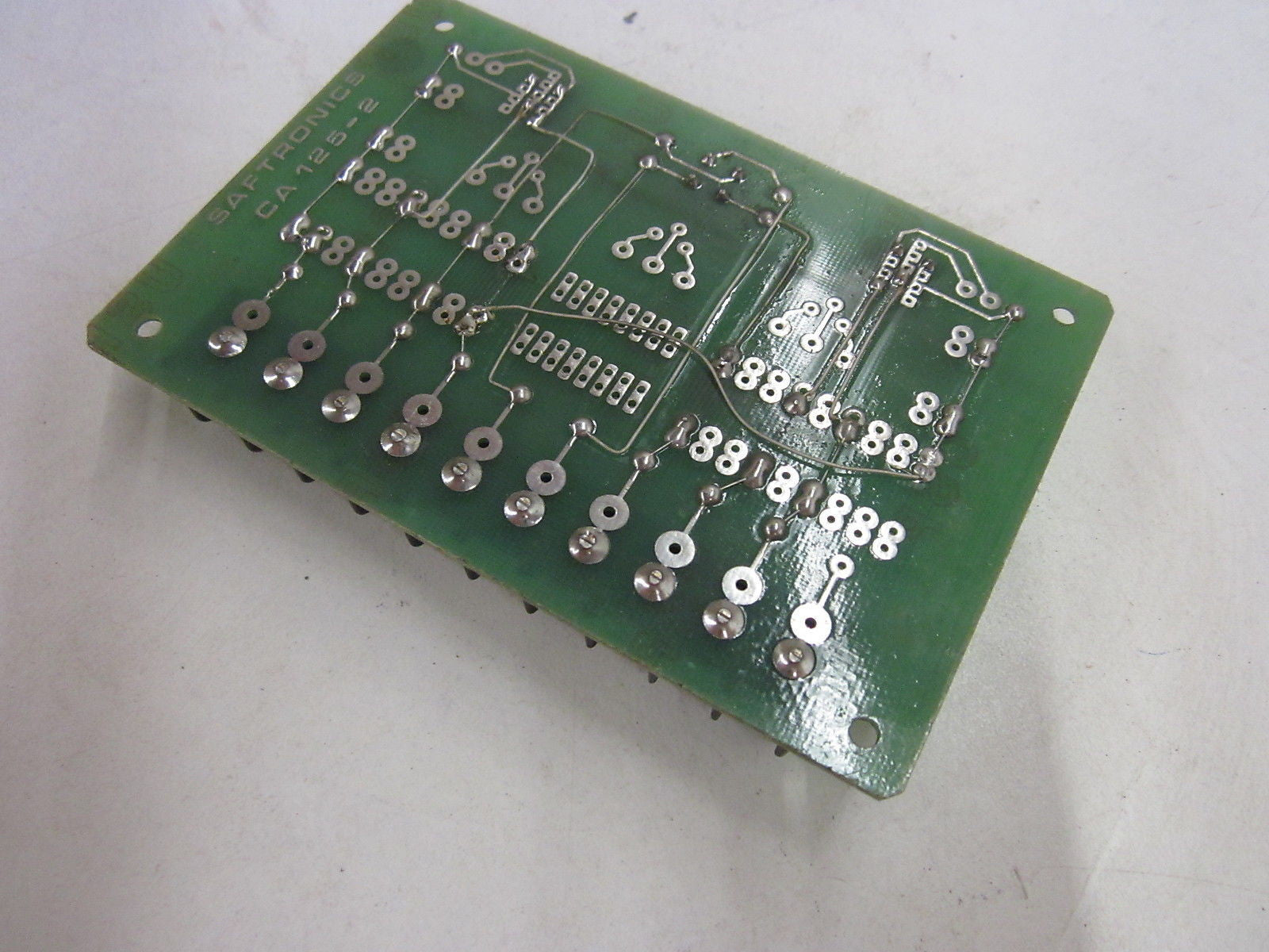 SAFTRONICS CA 125-2 *USED*