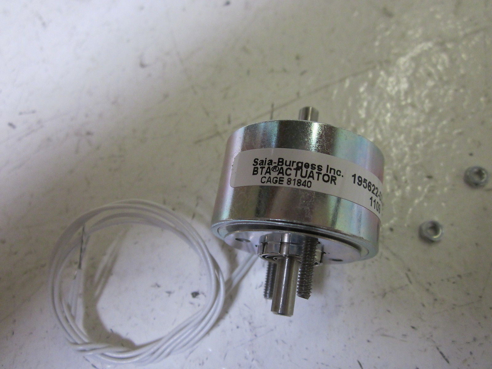 SAJA BURGESS INC. 195622-032 ACTUATOR  *NEW NO BOX*