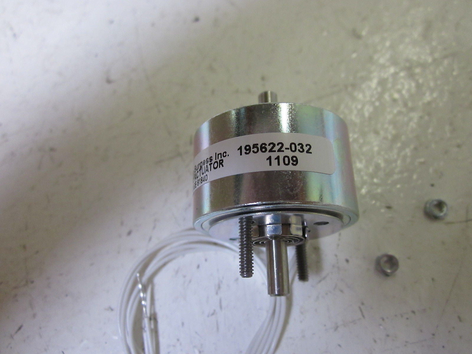 SAJA BURGESS INC. 195622-032 ACTUATOR  *NEW NO BOX*