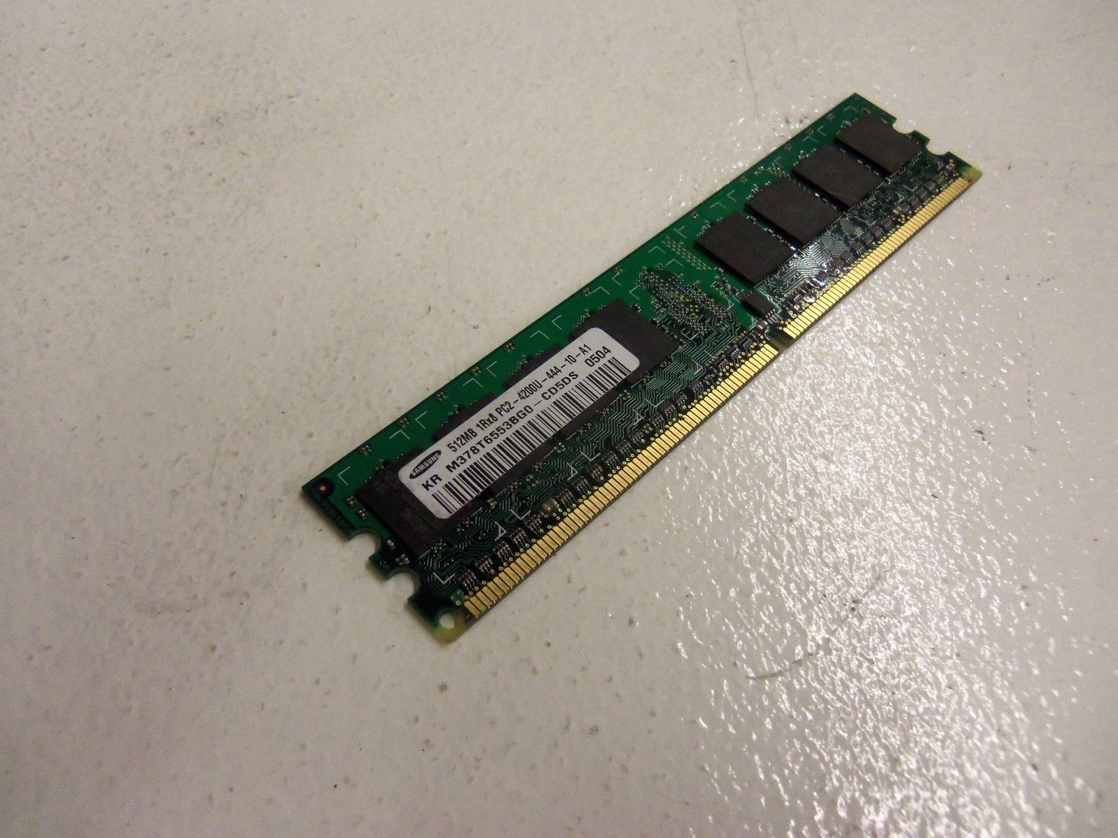 SAMSUNG 512MB 1Rx8PC2-4200U-444-10-A1 *NEW NO BOX*