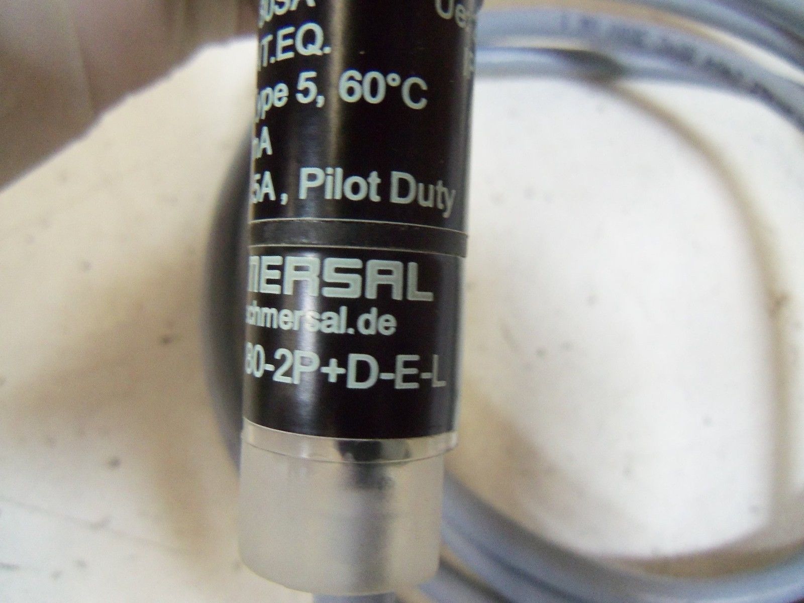 SCHMERSAL CSS8-180-2P+D-E-L PROXIMITY SWITCH *NEW NO BOX*