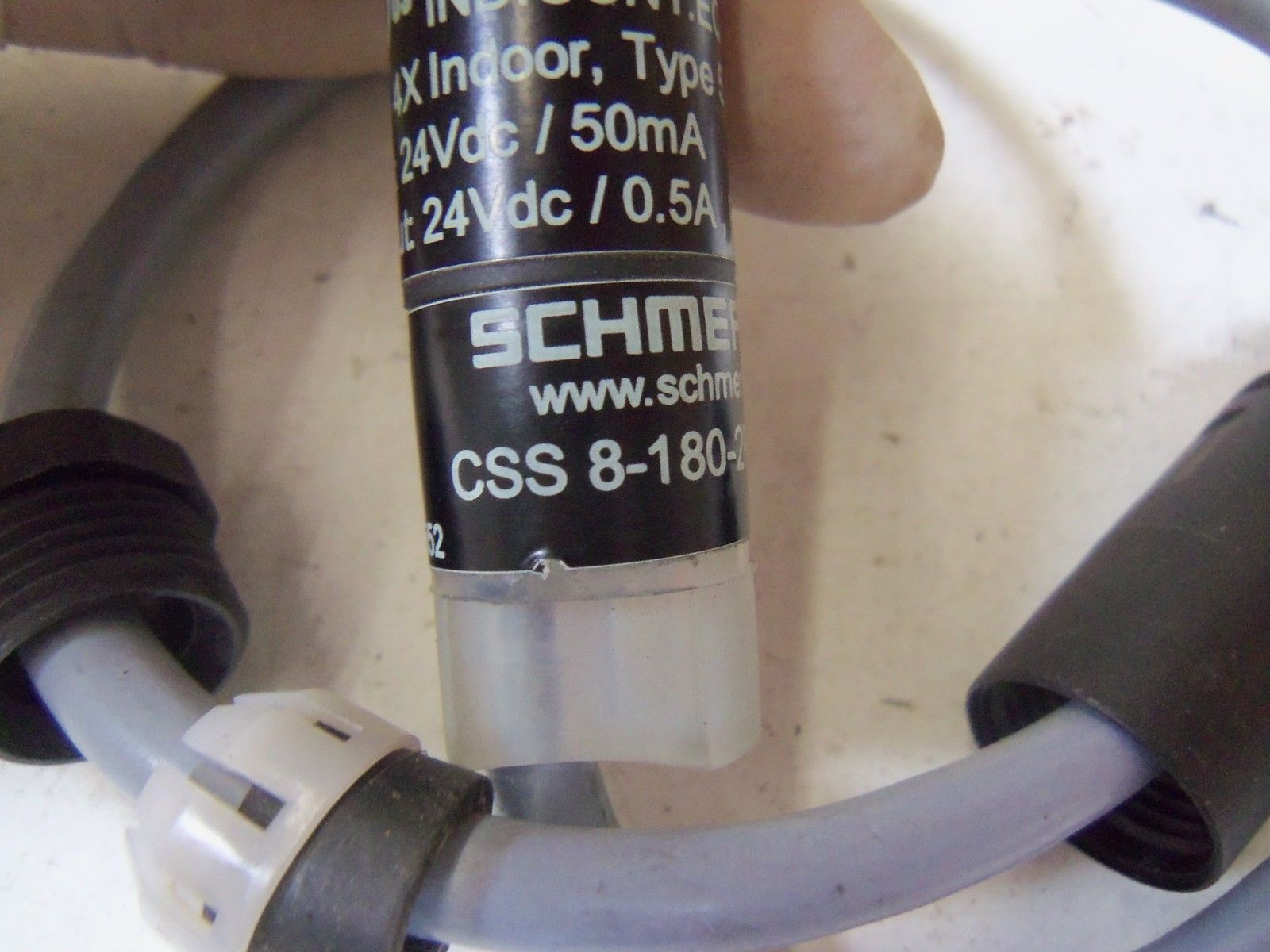 SCHMERSAL CSS8-180-2P+D-E-L PROXIMITY SWITCH *USED*