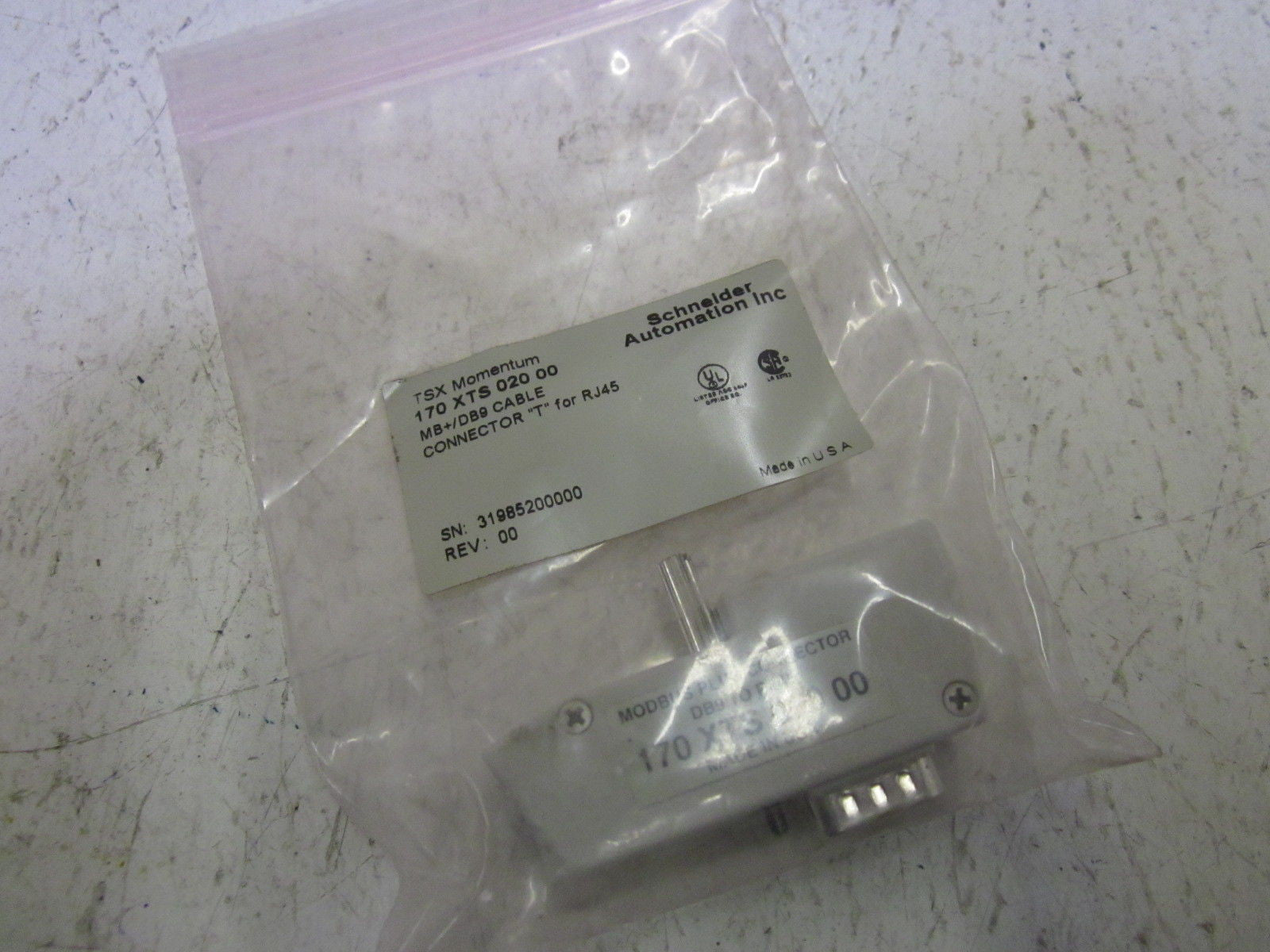 SCHNEIDER 170 XTS 020 00 *NEW NO BOX*