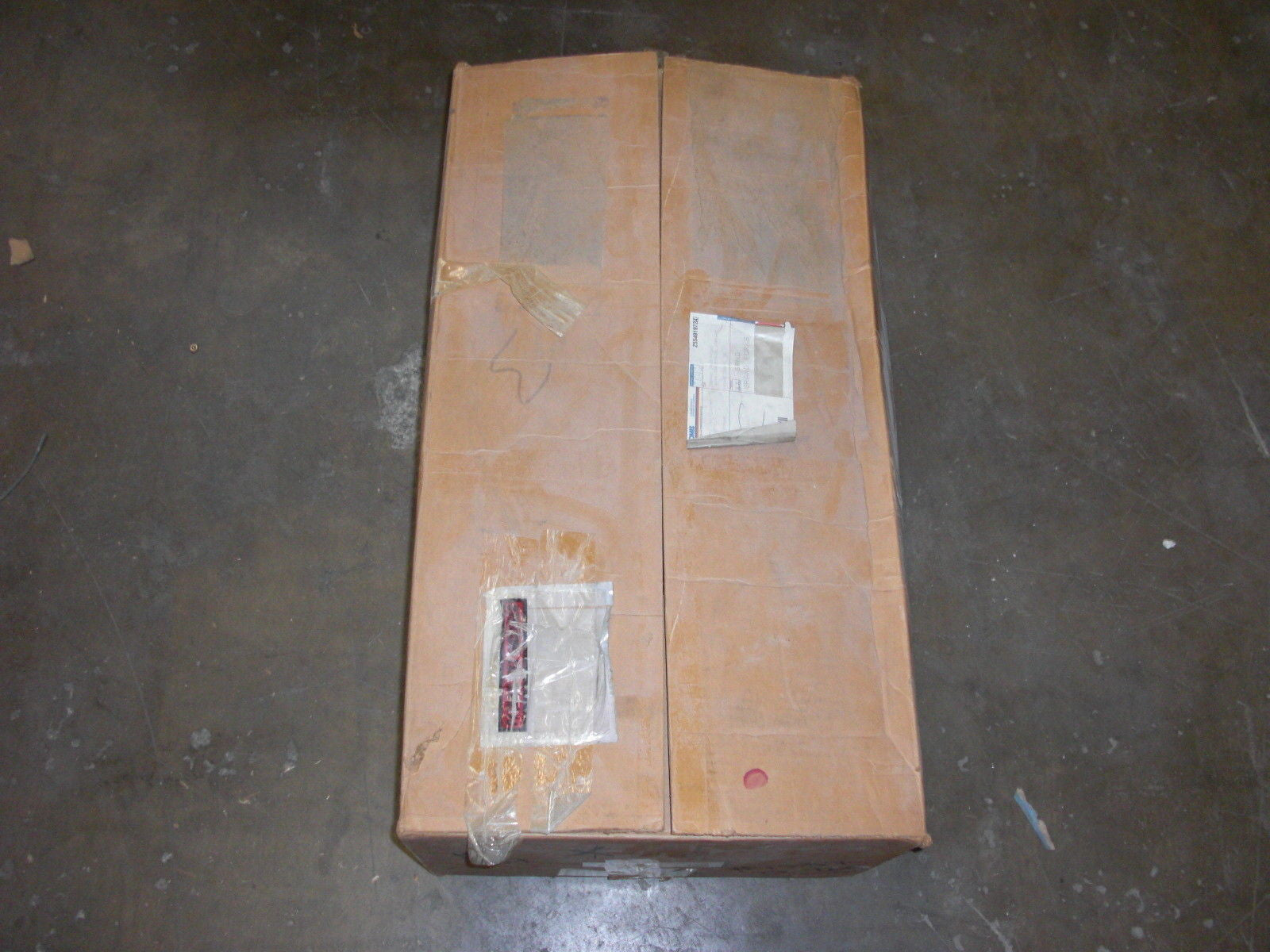 SCHNEIDER AUTOMATION AS-H827-100 *NEW IN THE BOX*