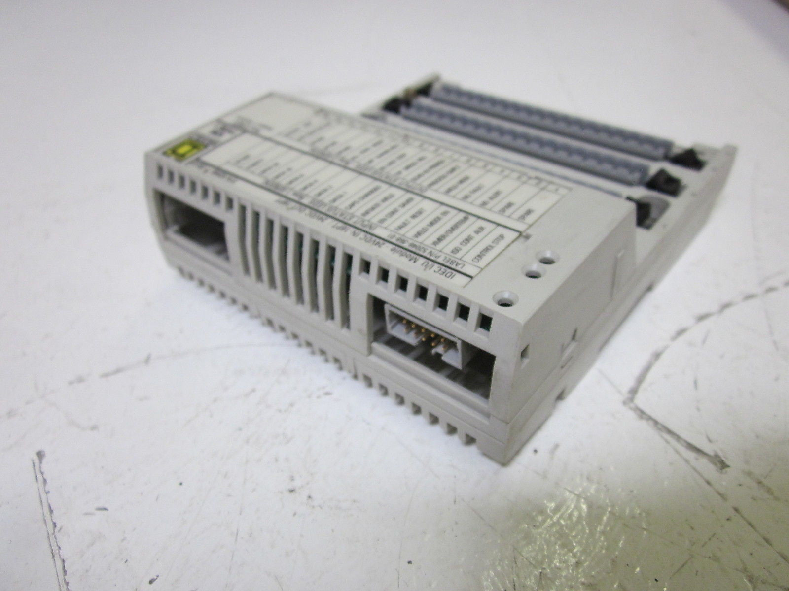 SCHNEIDER AUTOMATION 170ADM35010 W/ SQUARE D 52046-355-51 MODULE *USED*
