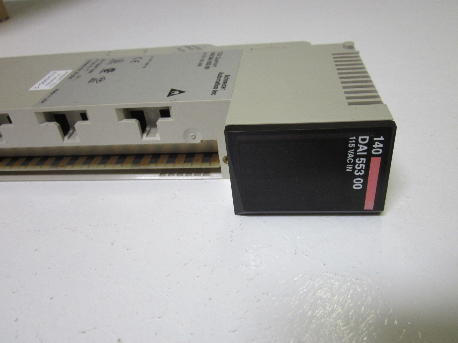 SCHNEIDER AUTOMATION 140 DAI 553 00 AC INPUT MODULE 115V 4X8 *used*