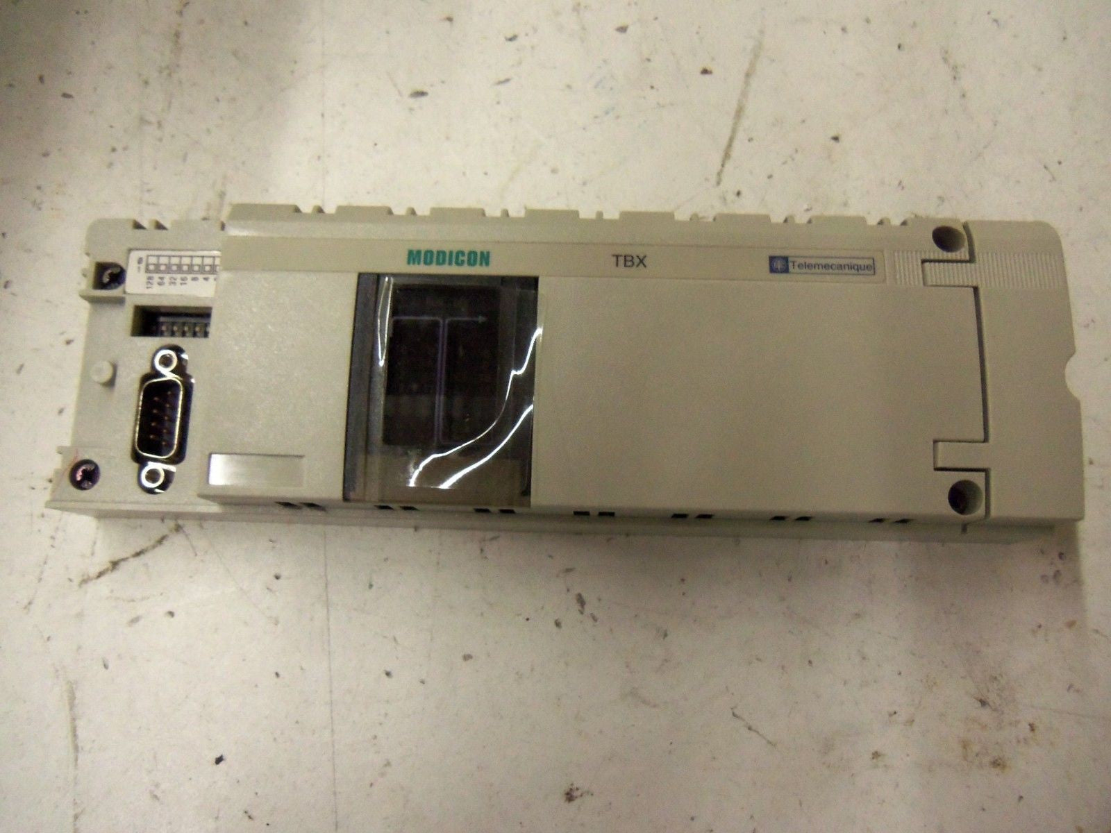 SCHNEIDER AUTOMATION TBXLEP030 *NEW IN BOX*