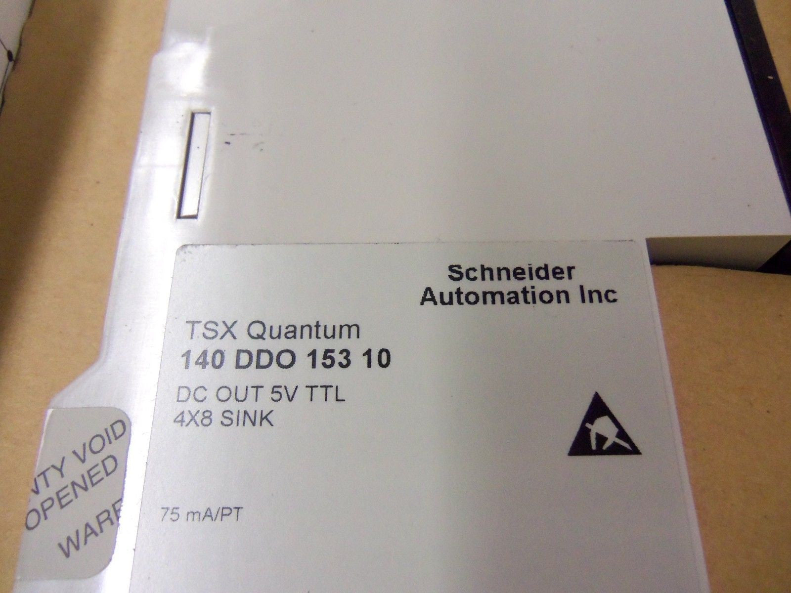 SCHNEIDER AUTOMATION 140DDO15310 *NEW IN BOX*