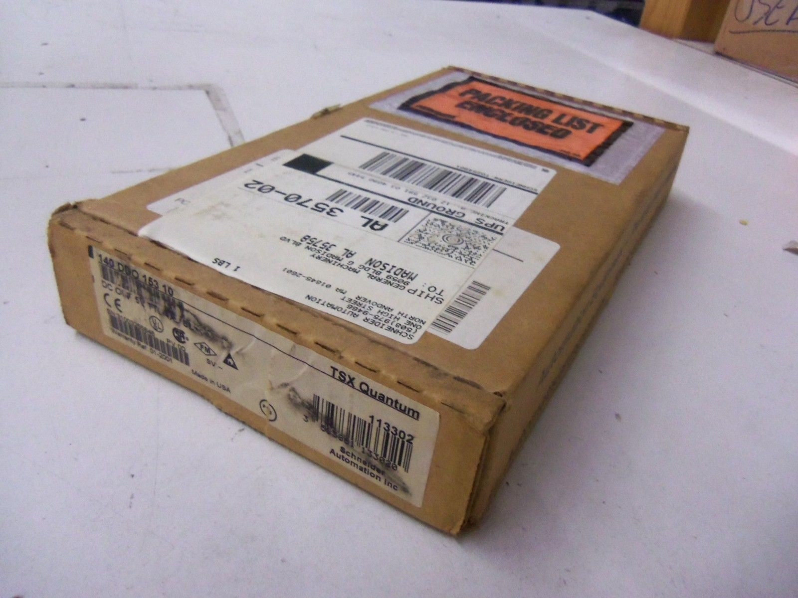 SCHNEIDER AUTOMATION 140DDO15310 *NEW IN BOX*