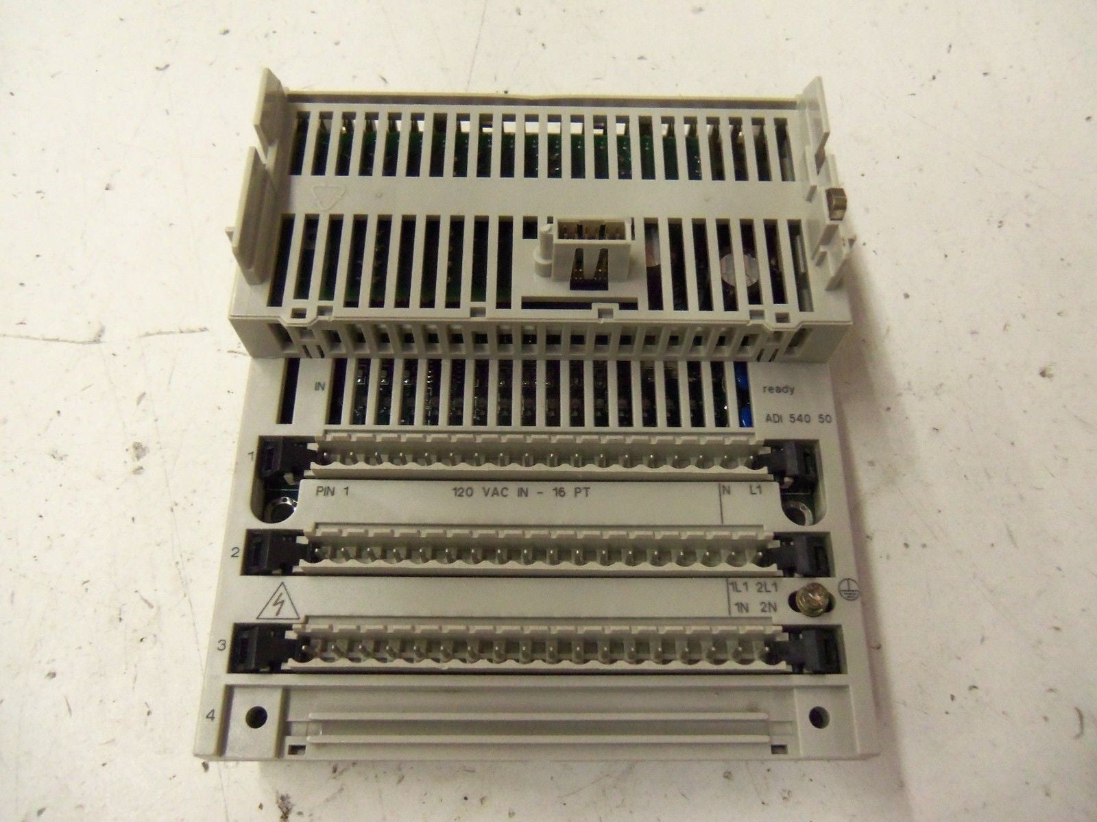 SCHNEIDER AUTOMATION TSX MOMENTUM 170 ADI 540 50 I/O BASE *NEW NO BOX*