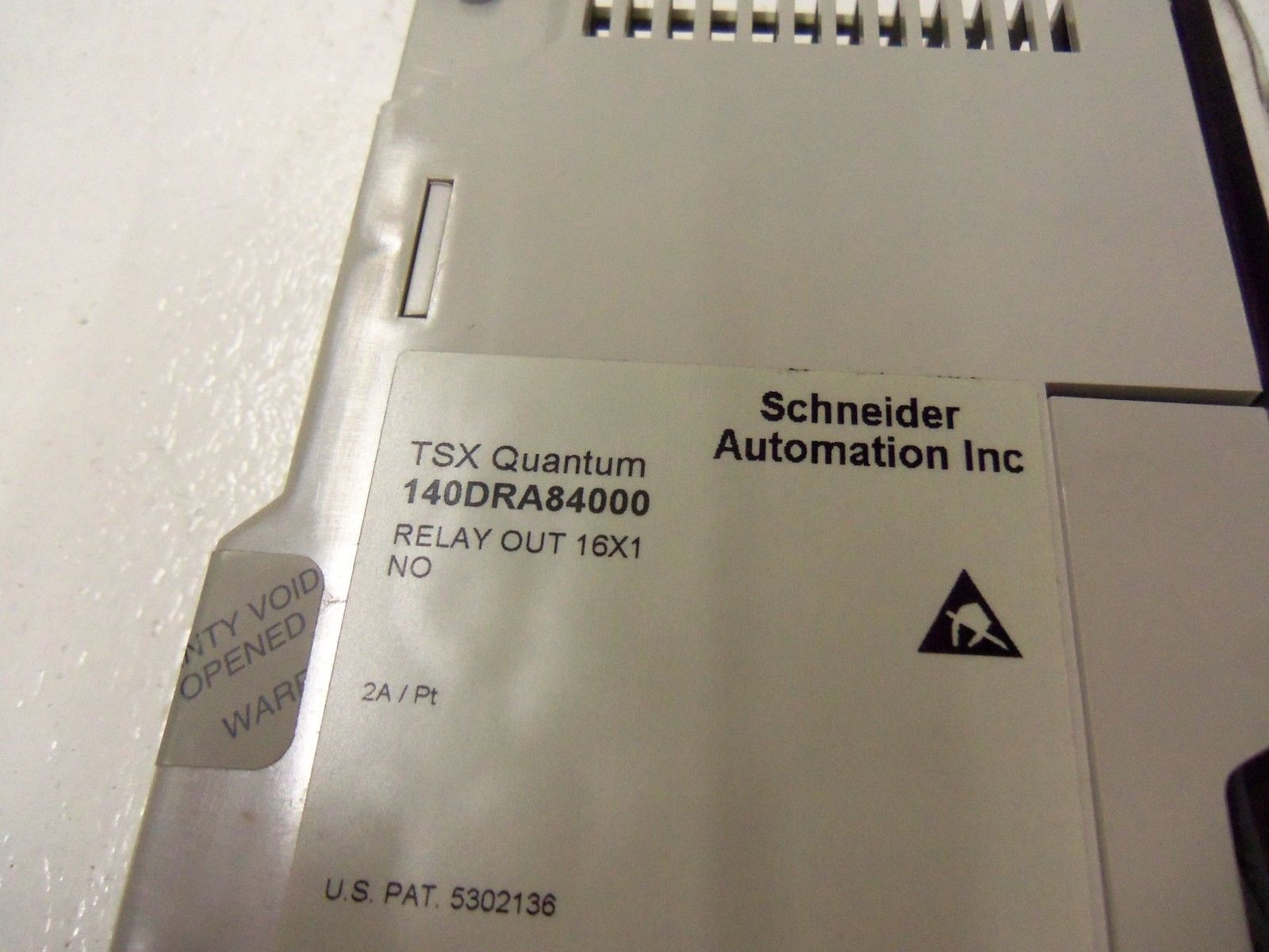 SCHNEIDER AUTOMATION INC. 140DRA84000 *USED*
