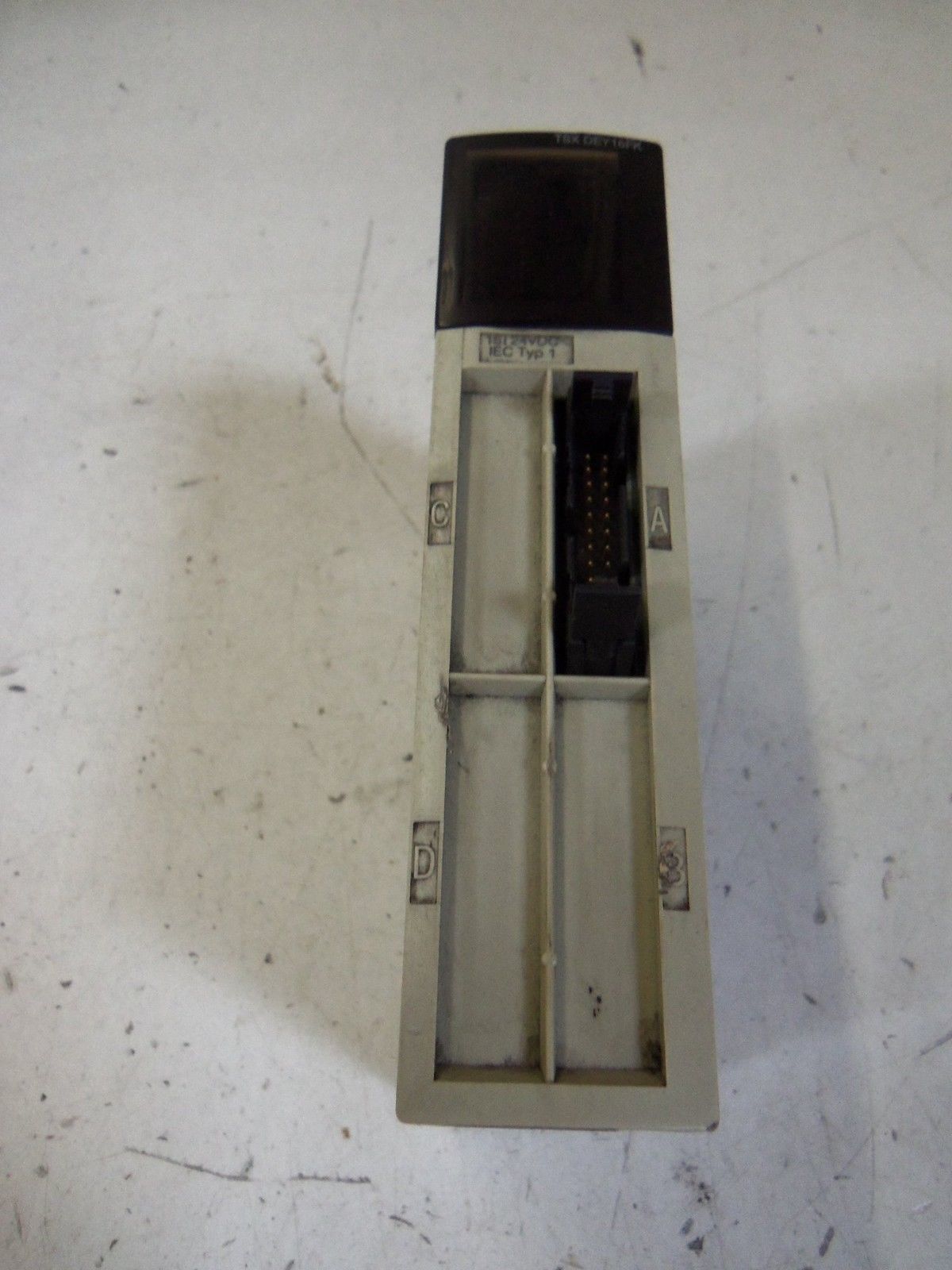 SCHNEIDER AUTOMATION TSXDEY16FK *USED*