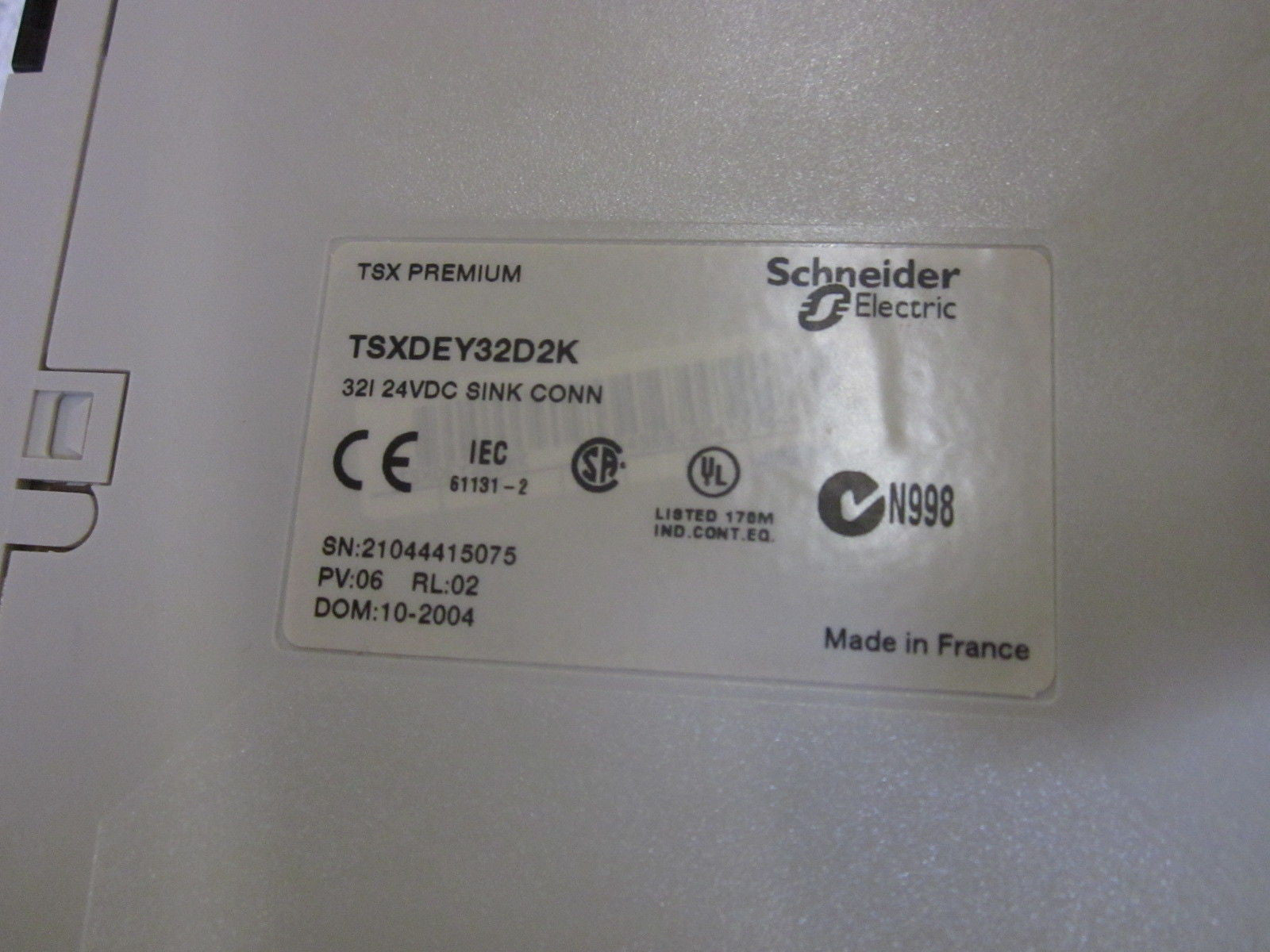 SCHNEIDER ELECTRIC TSXDEY32D2K 321 24VDC SINK CONN *USED*