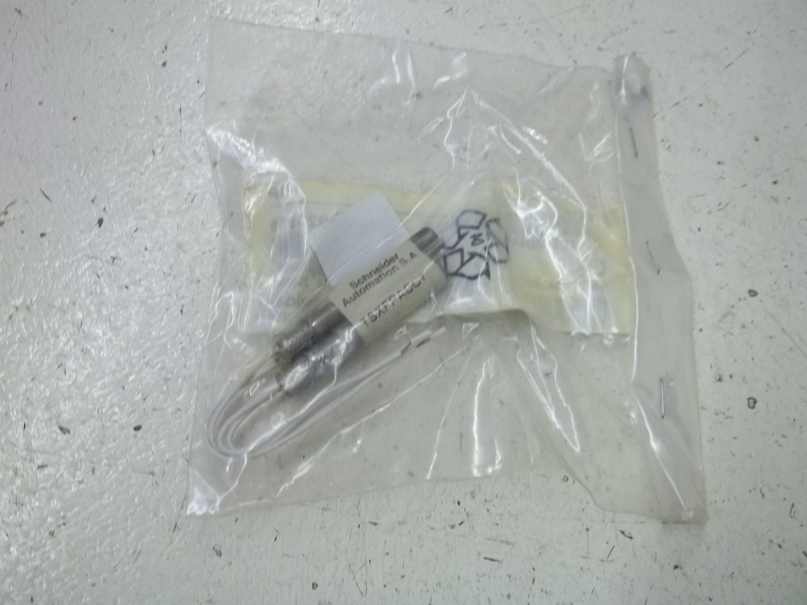 SCHNEIDER ELECTRIC TSXFPACC7 FIP TERMINATION KIT *NEW IN A BAG*