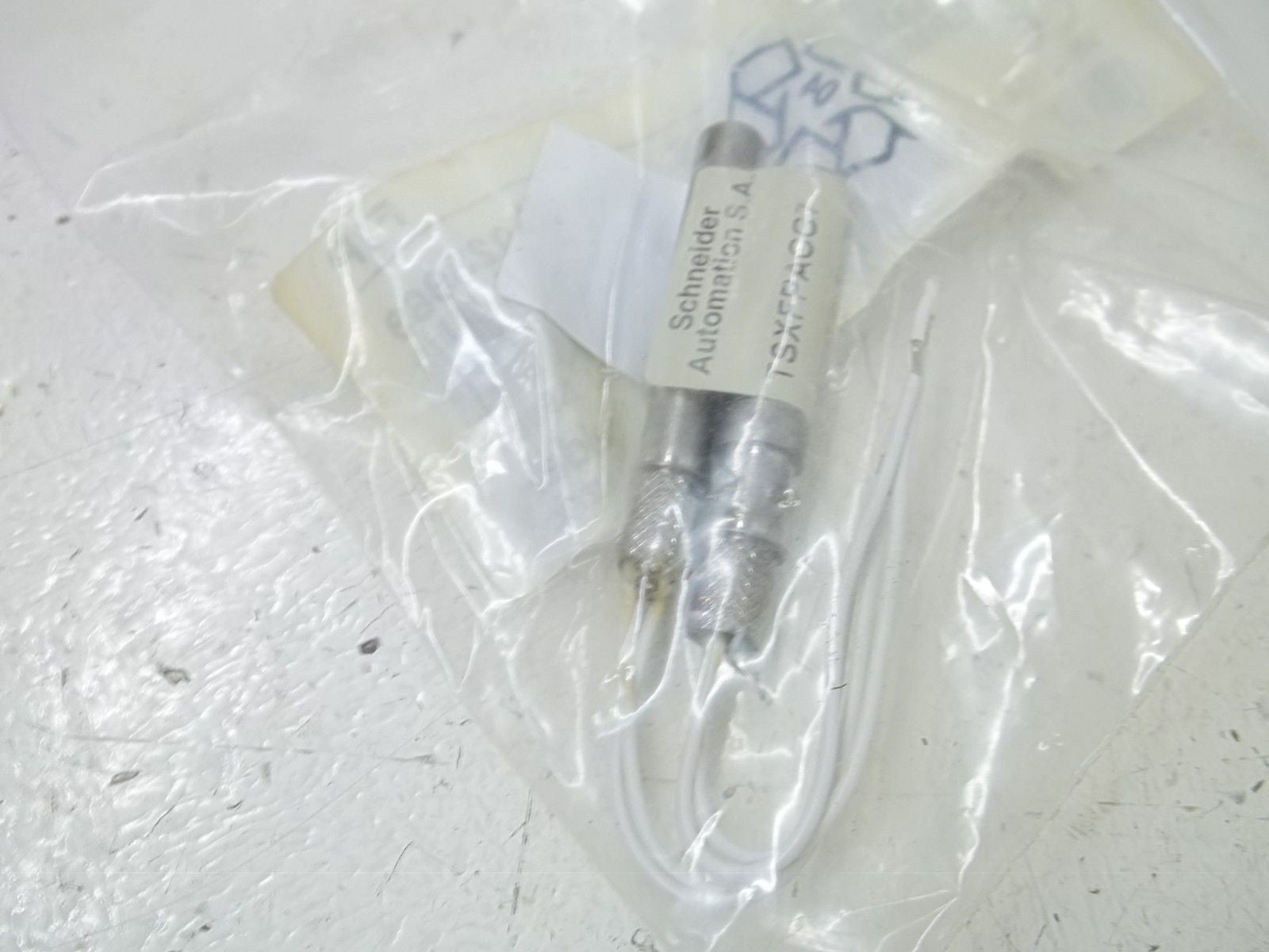 SCHNEIDER ELECTRIC TSXFPACC7 FIP TERMINATION KIT *NEW IN A BAG*
