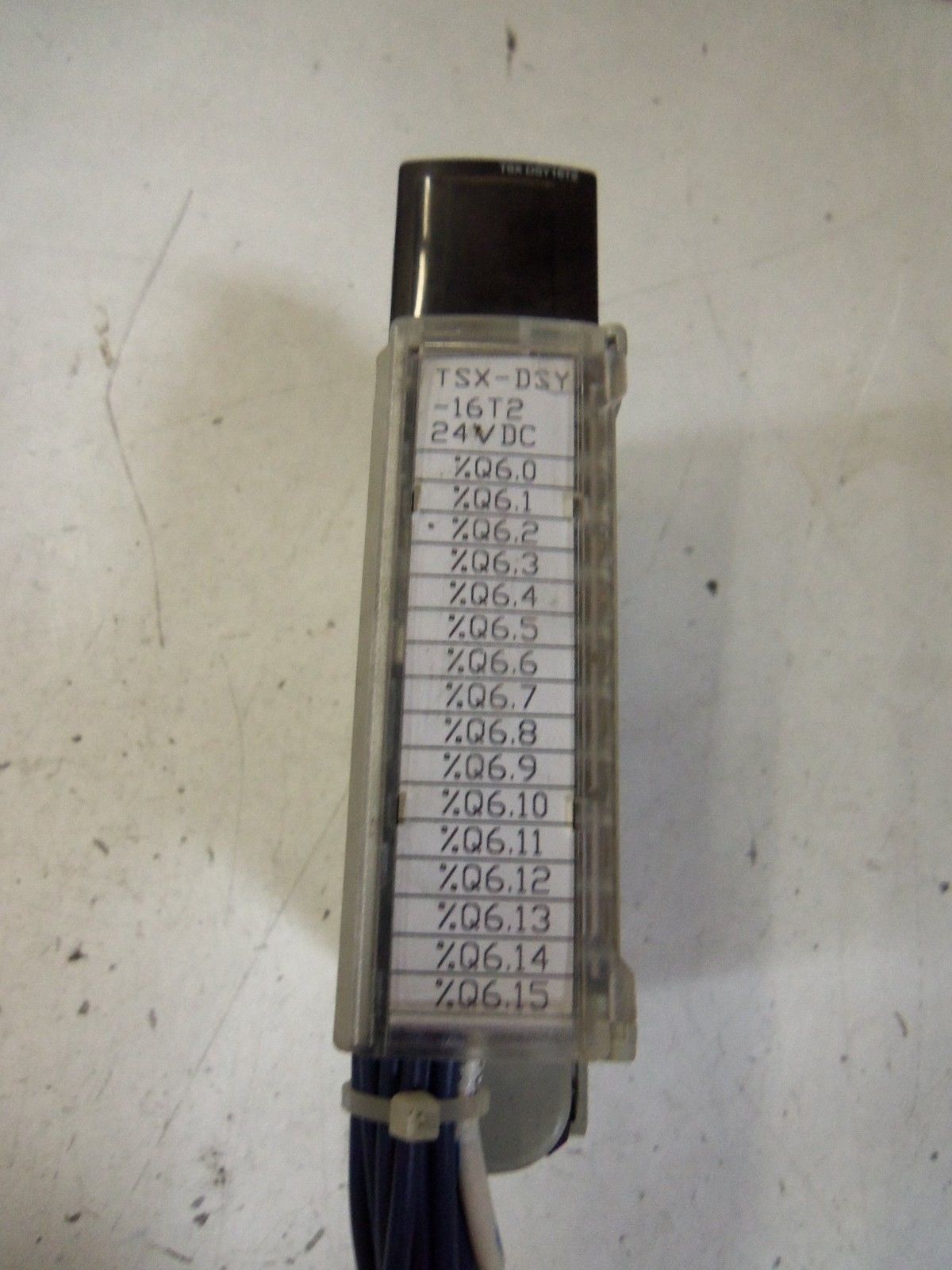 SCHNEIDER ELECTRIC TSXDSY16T2 / TSXBLY01 *USED*