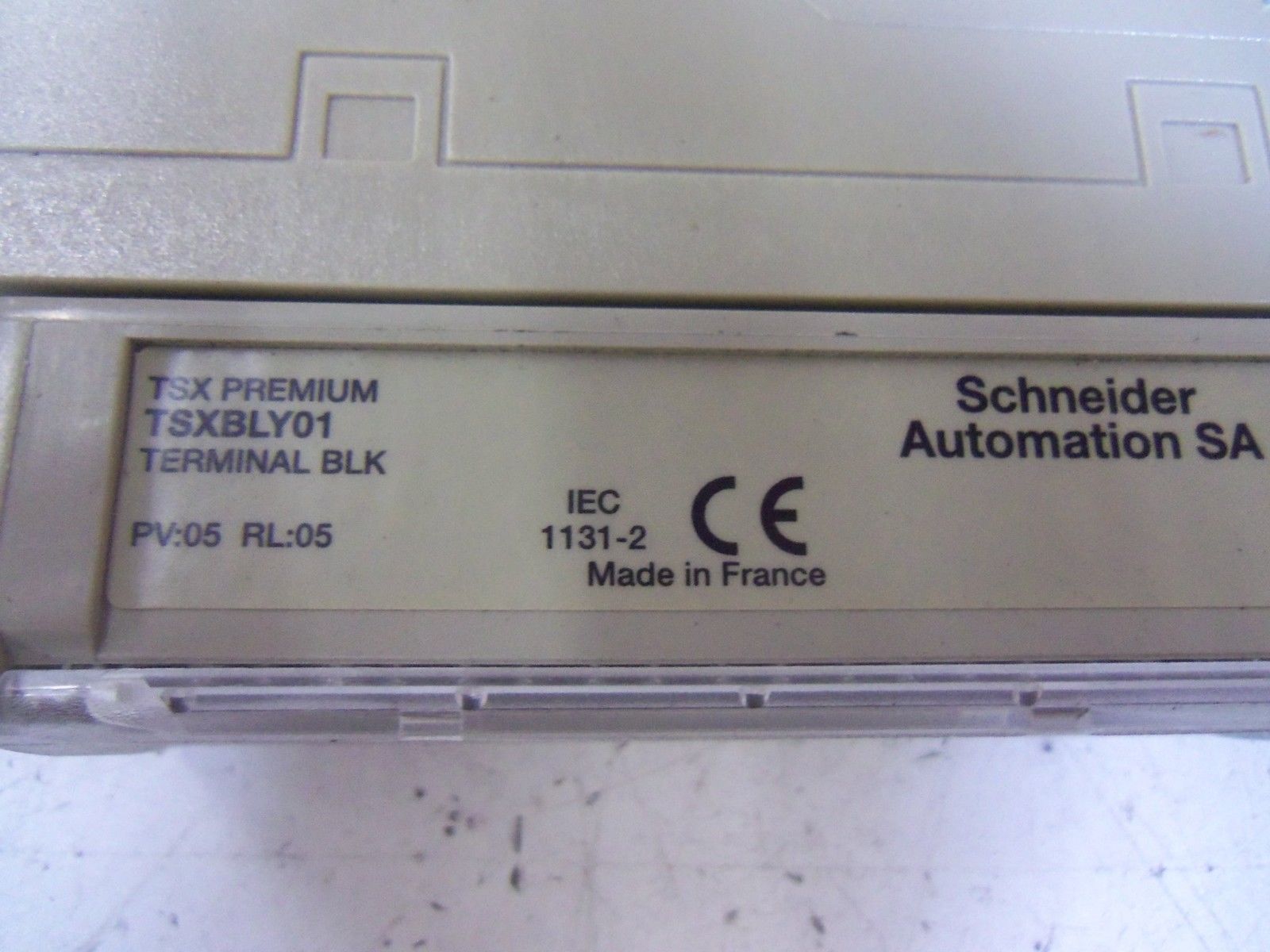 SCHNEIDER ELECTRIC TSXDEY16D2 / TSXBLY01 *USED*