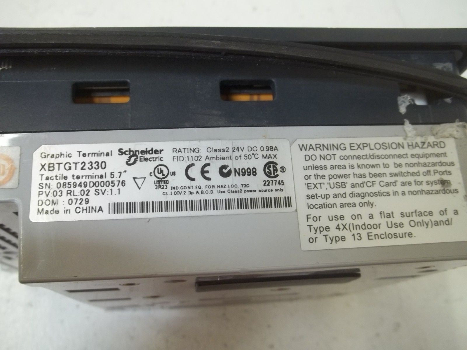 SCHNEIDER ELECTRIC XBTGT2330 5.7" COLOR TOUCH PANEL *USED*