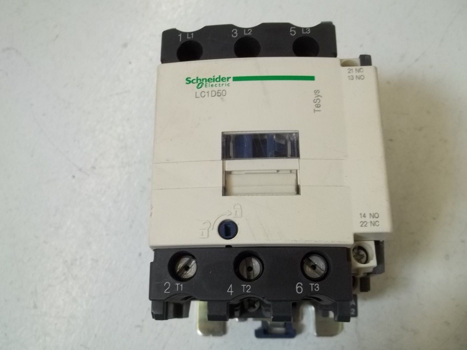 SCHNERIDER ELECTRIC LC1D50 240V CONTACTOR *USED*