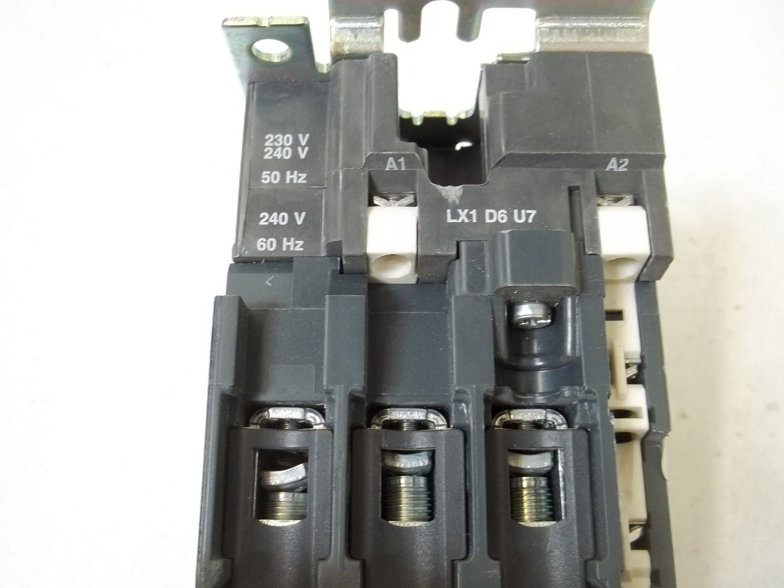 SCHNERIDER ELECTRIC LC1D50 240V CONTACTOR *USED*