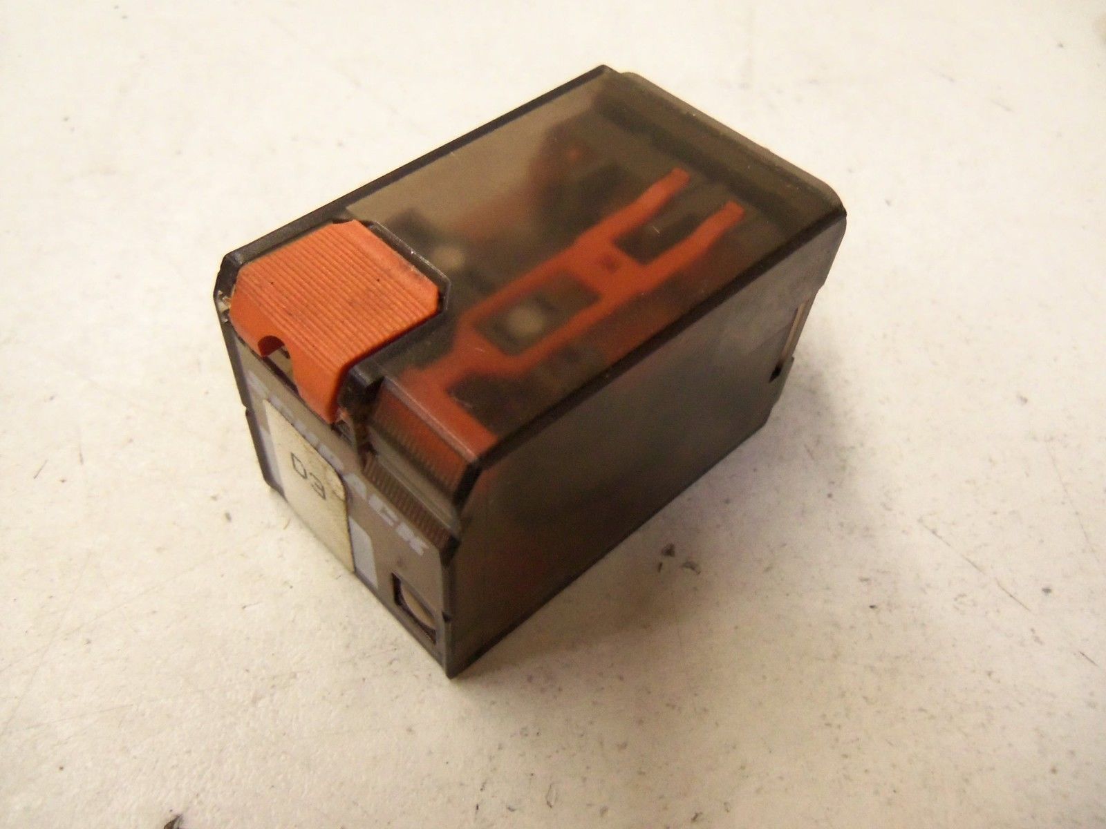SCHRACK MT328230 *USED*