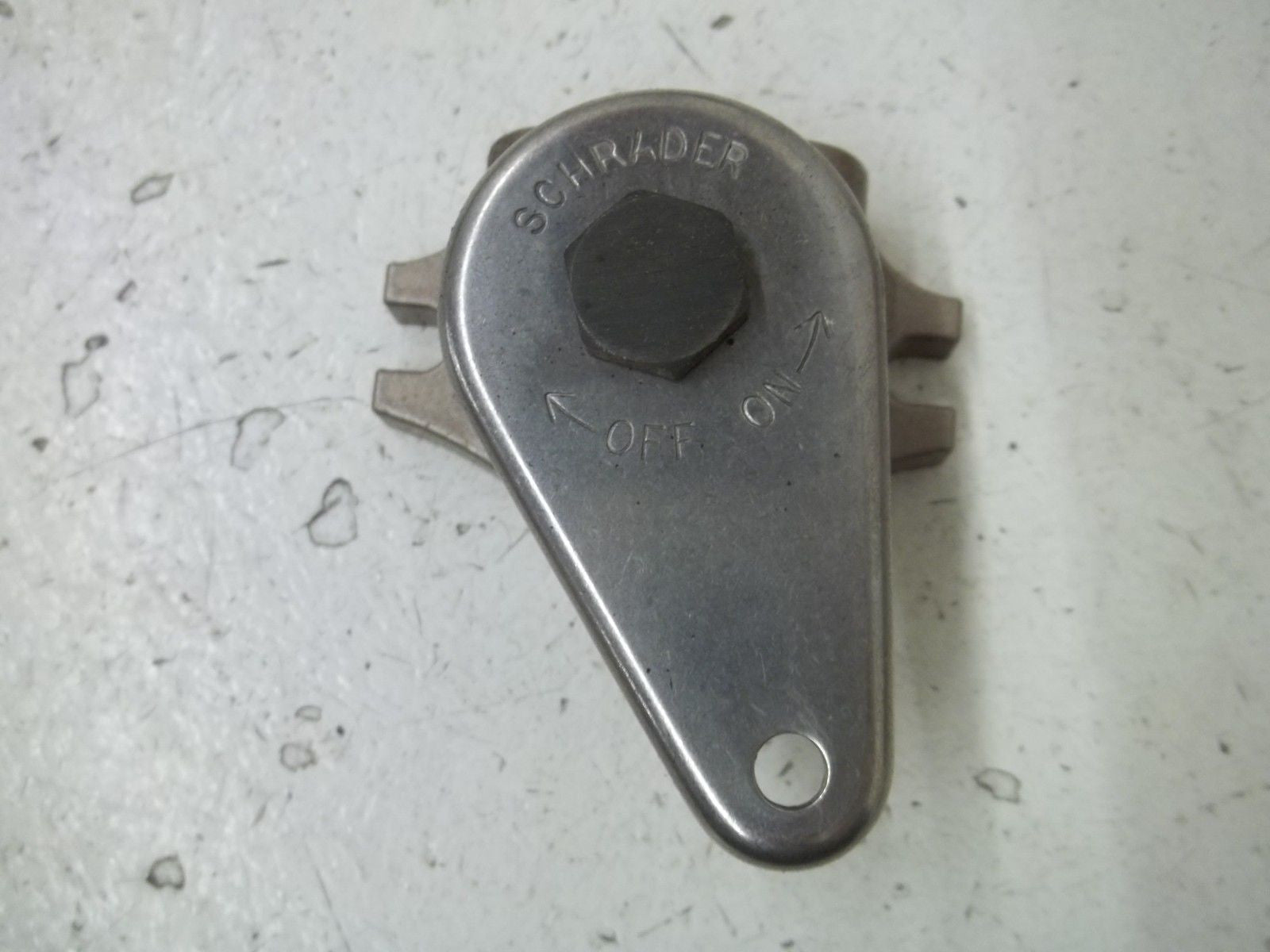 SCHRADER 3103 3-WAY VALVE *NEW IN BOX*