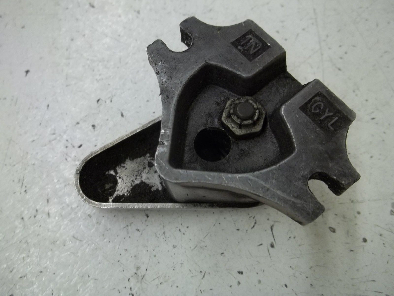 SCHRADER 3103 3-WAY VALVE *NEW NO BOX*