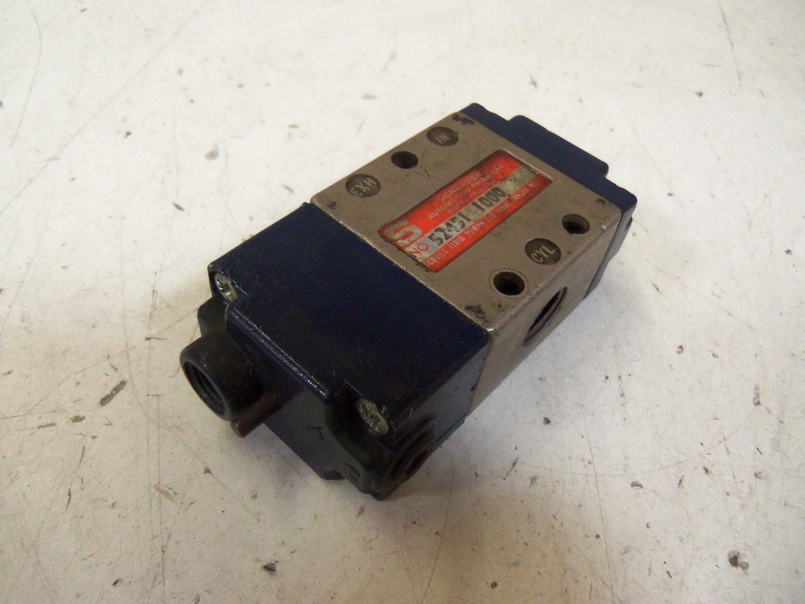 SCHRADER 52451 1000 (AS PICTURED) *USED*