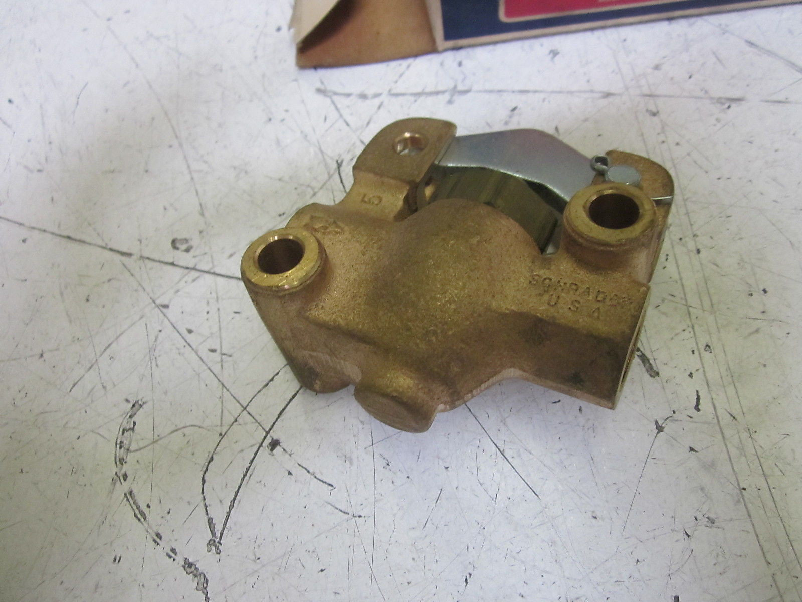 SCHRADER 9264W 2-WAY VALVE W/ ANGLE LEVER  *NEW IN BOX*