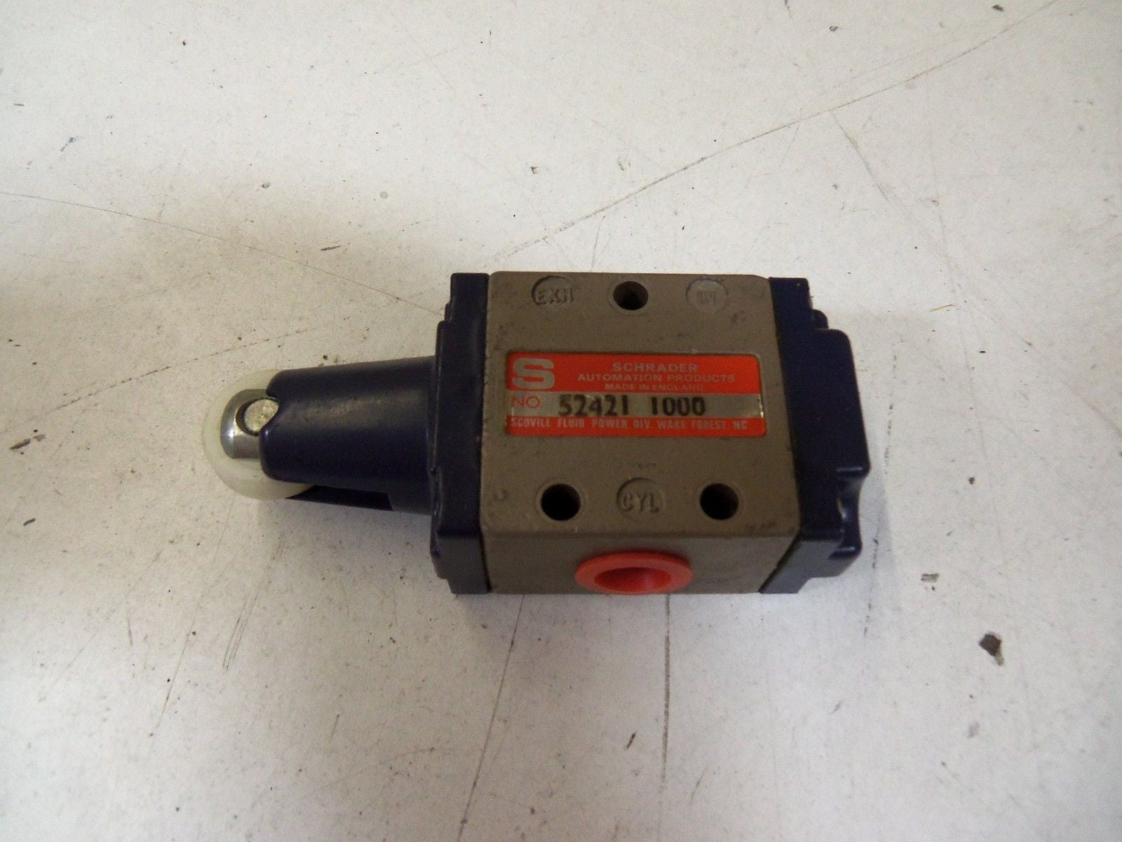 SCHRADER BELLOWS 524211000 MANUAL AIR CONTROL VALVE *USED*
