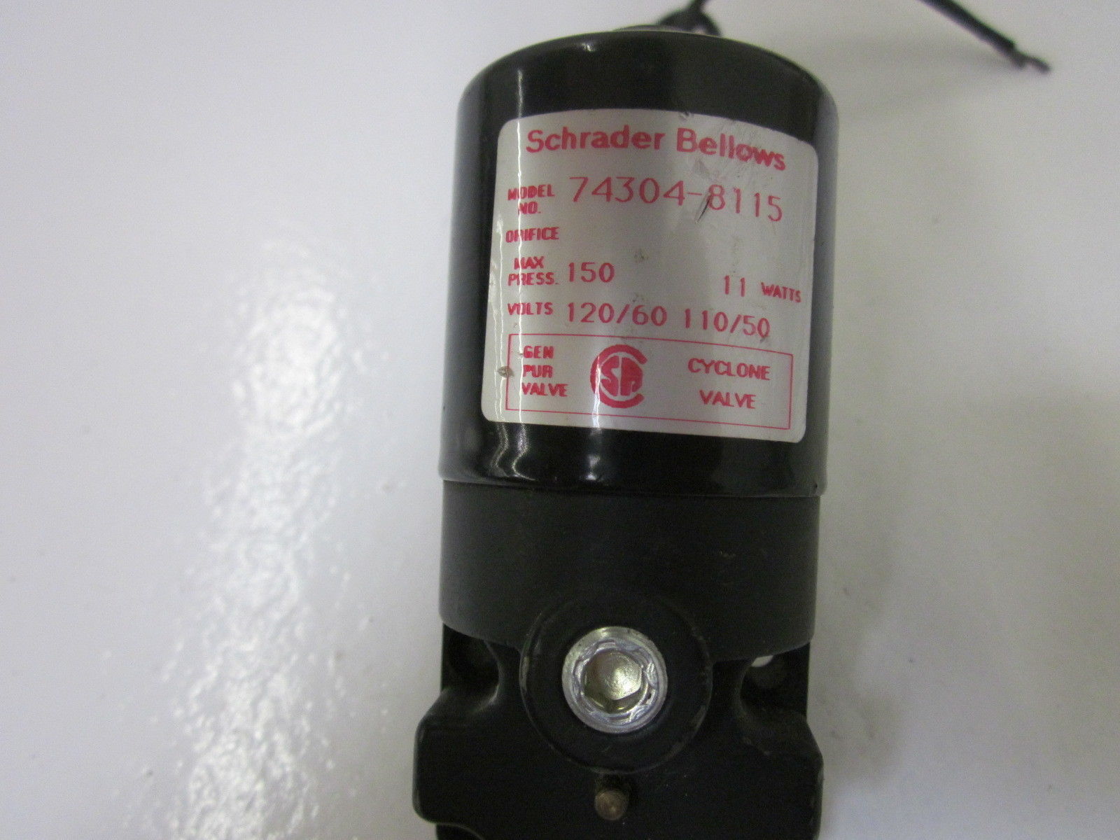 SCHRADER BELLOW 74304-8115 *USED*