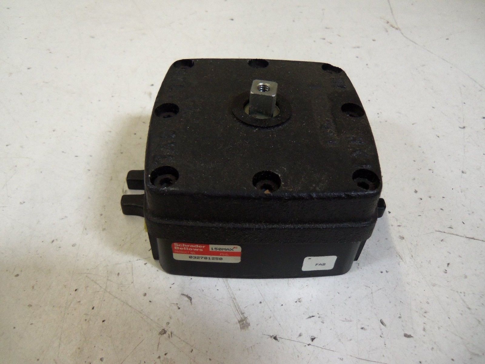 SCHRADER BELLOWS 032701250 *USED*