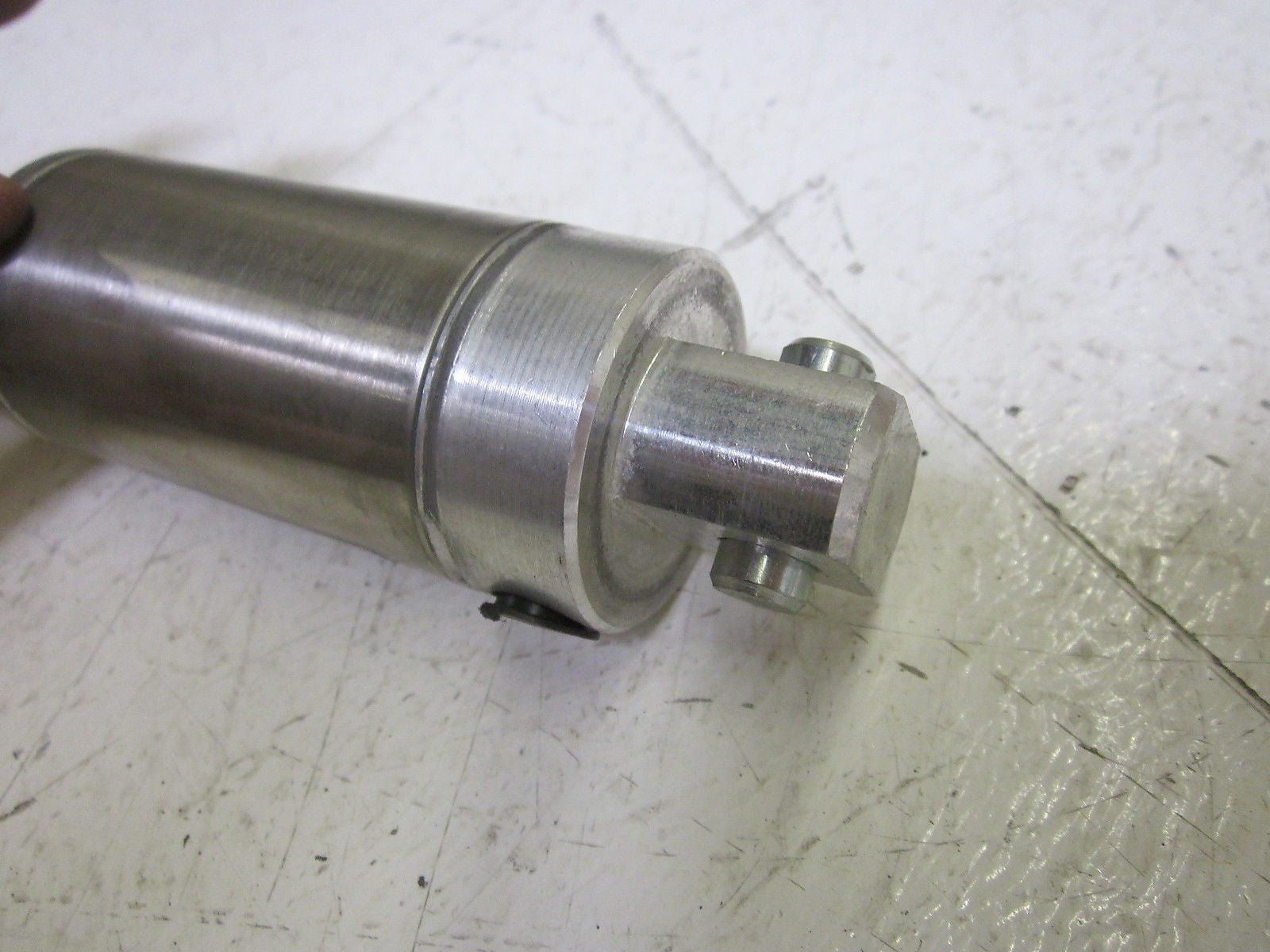 SCHRADER BELLOWS 1.50PSRY01.0 CYLINDER *USED*
