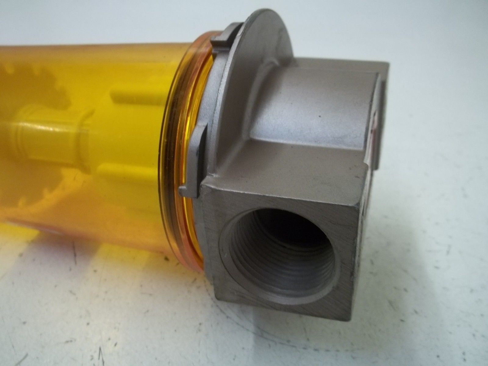 SCHRADER BELLOWS 3538-1100 FILTER (AMBER LIGHT) *USED*