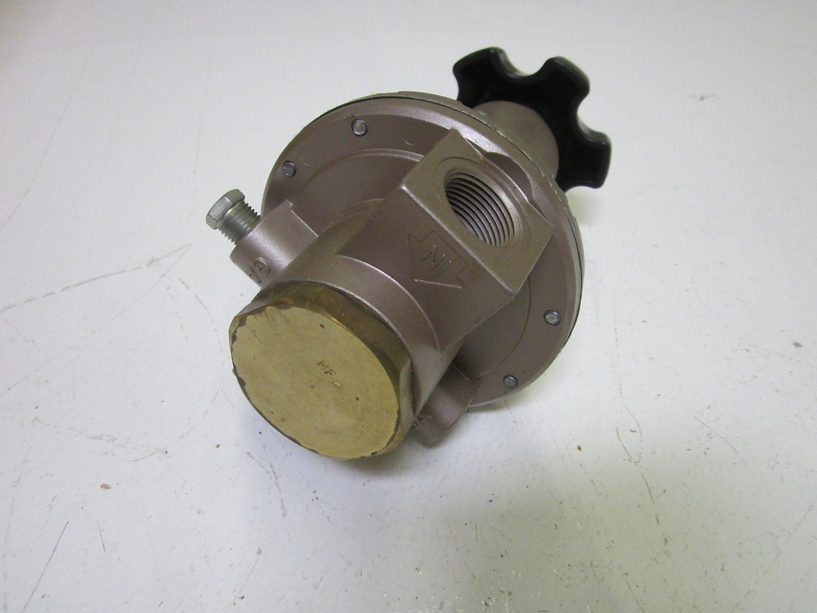 SCHRADER BELLOWS 3566-2204 REGULATOR 5-125 PSIG *USED*