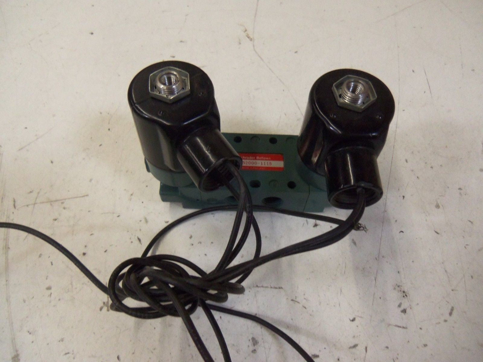SCHRADER BELLOWS 52000-1115 *USED*