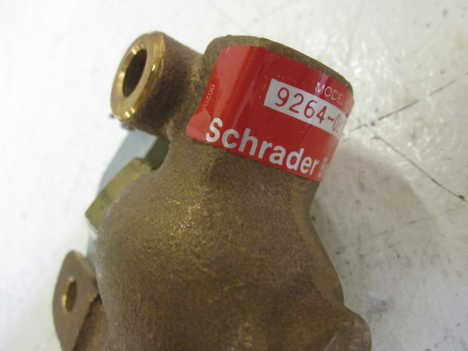 SCHRADER BELLOWS 9264-0329 VALVE BW *NEW NO BOX*