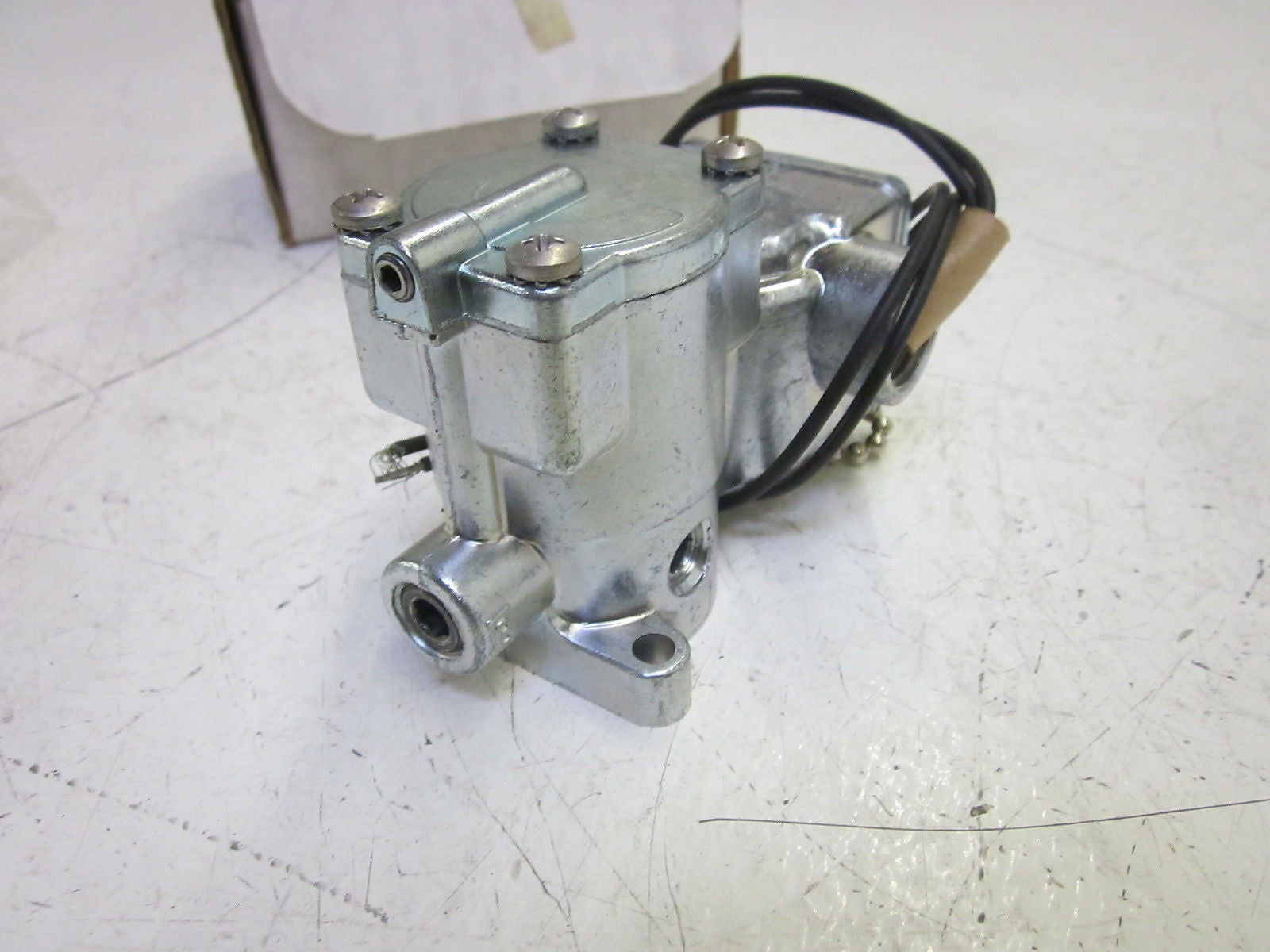 SCHRADER BELLOWS K065403542 VALVE 24V *NEW IN BOX*