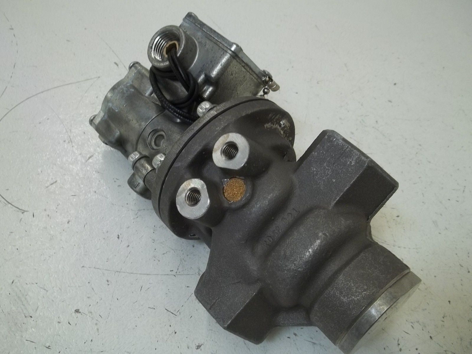 SCHRADER BELLOWS  N3556404542 VALVE *USED*