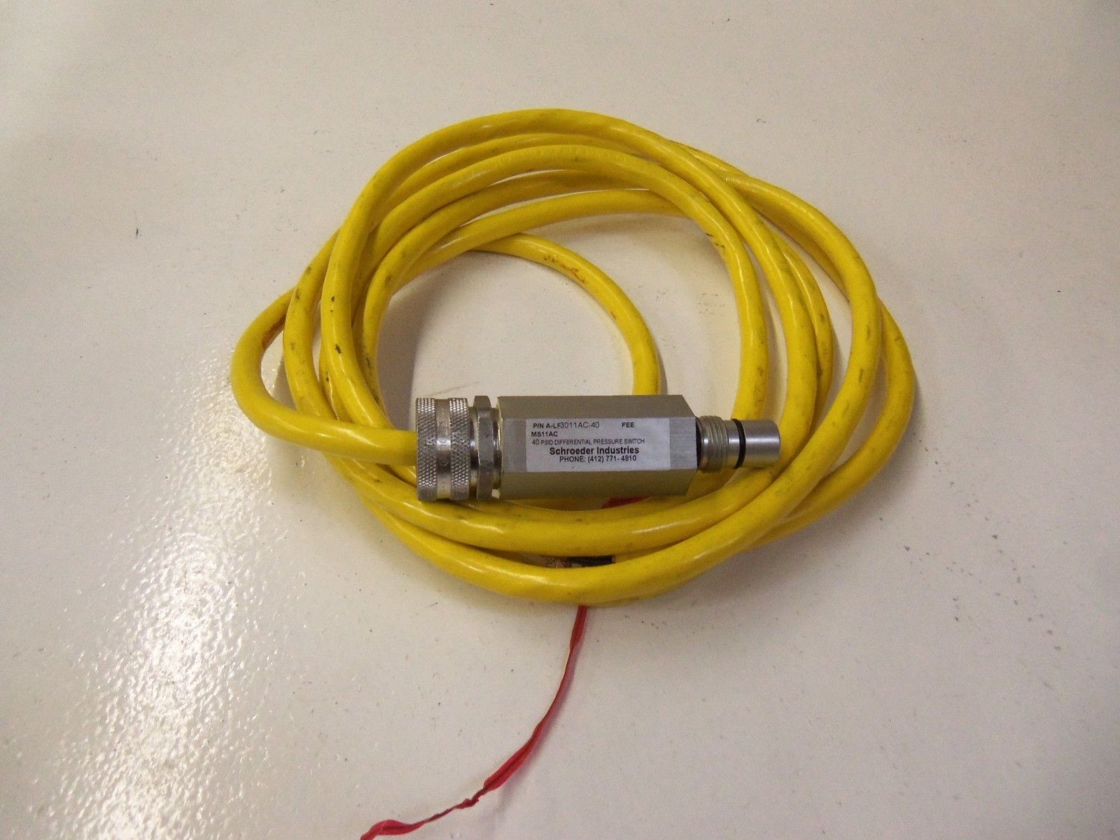 SCHROEDER INDUSTRIES A-LF3011AC-40  *USED*