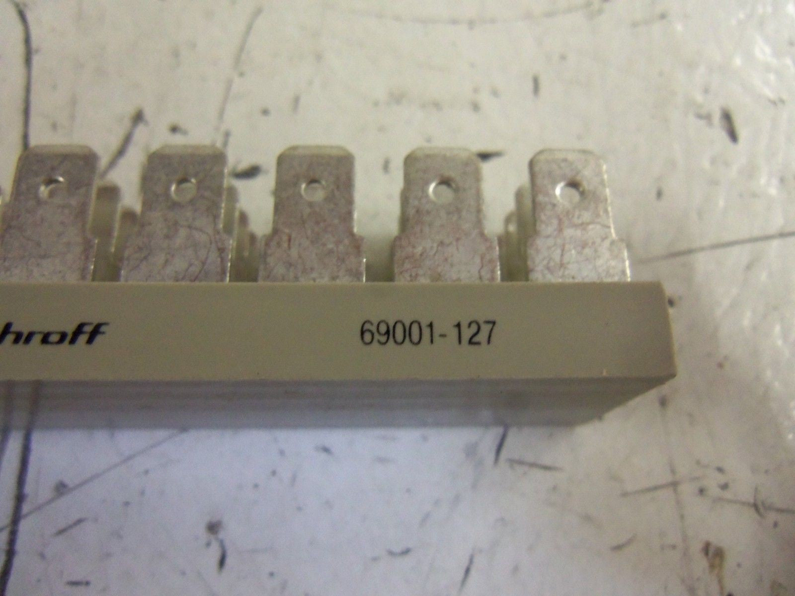 SCHROFF 69001127 BUSBAR HORIZONTAL 4PIN *NEW IN BOX*