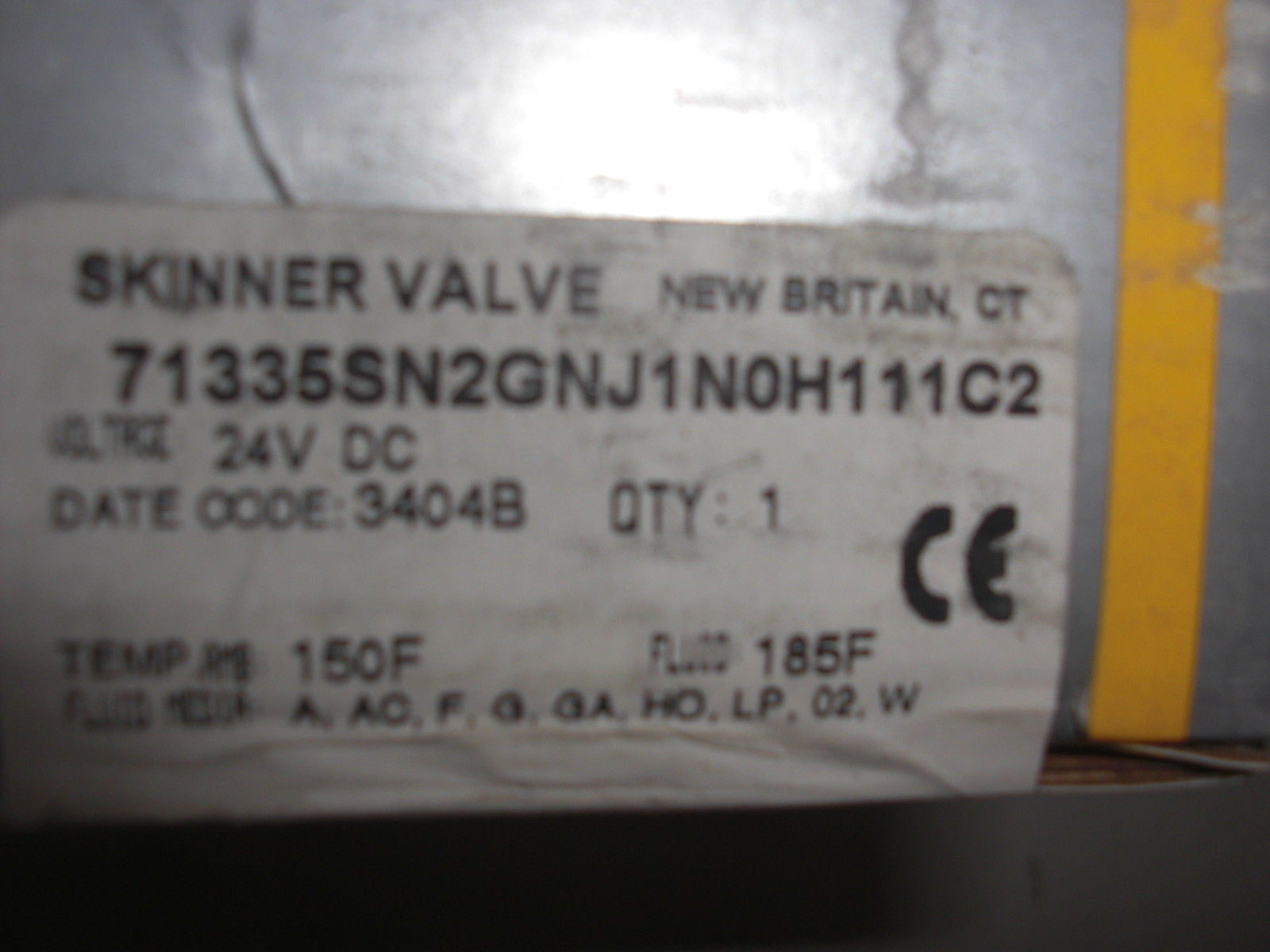 PARKER 71335SN2GNJ1N0H1111C2 SKINNER VALVE *FACTORY SEALED*