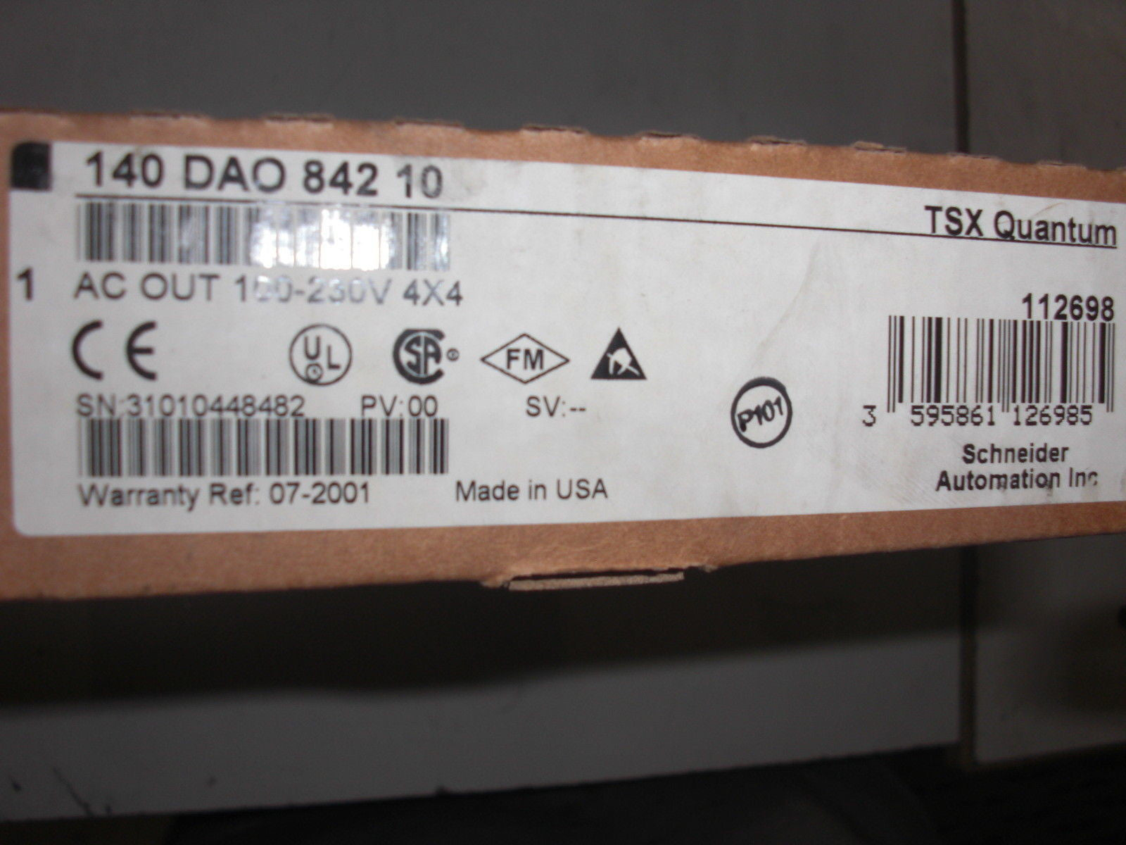 SCHNEIDER AUTOMATION 140DAO84210 *FACTORY SEALED*