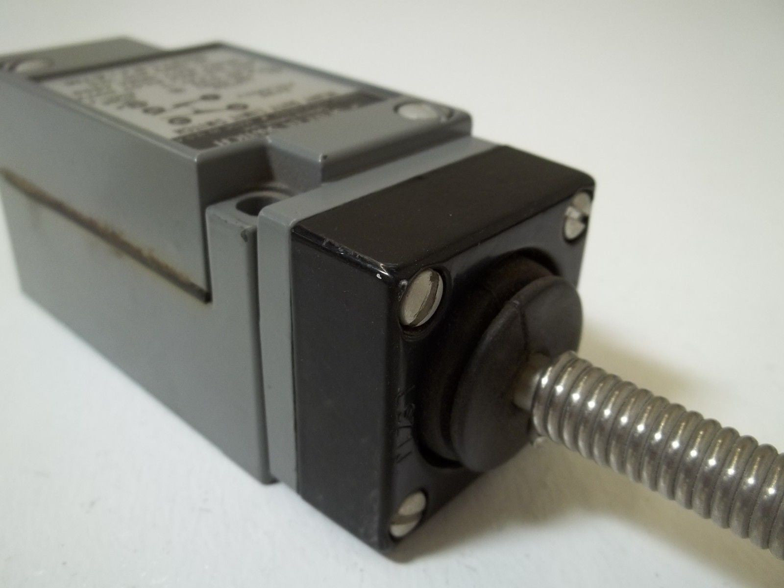 SELECTA SWITCH SS87LSJ1A7M LIMIT SWITCH *USED*