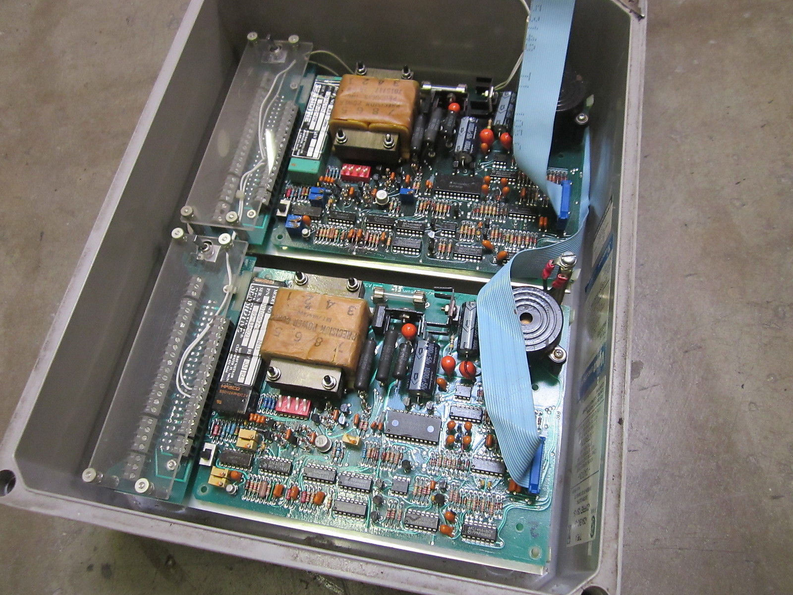 SENSIDYNE 7010697-1 COMBUSTION MODULE  VYNCO S-536055 ENCLOSURE (AS PIC.) *USED*